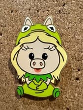 Miss Piggy as Kermit - Muppets Haunted Mansion Adorbs Pin