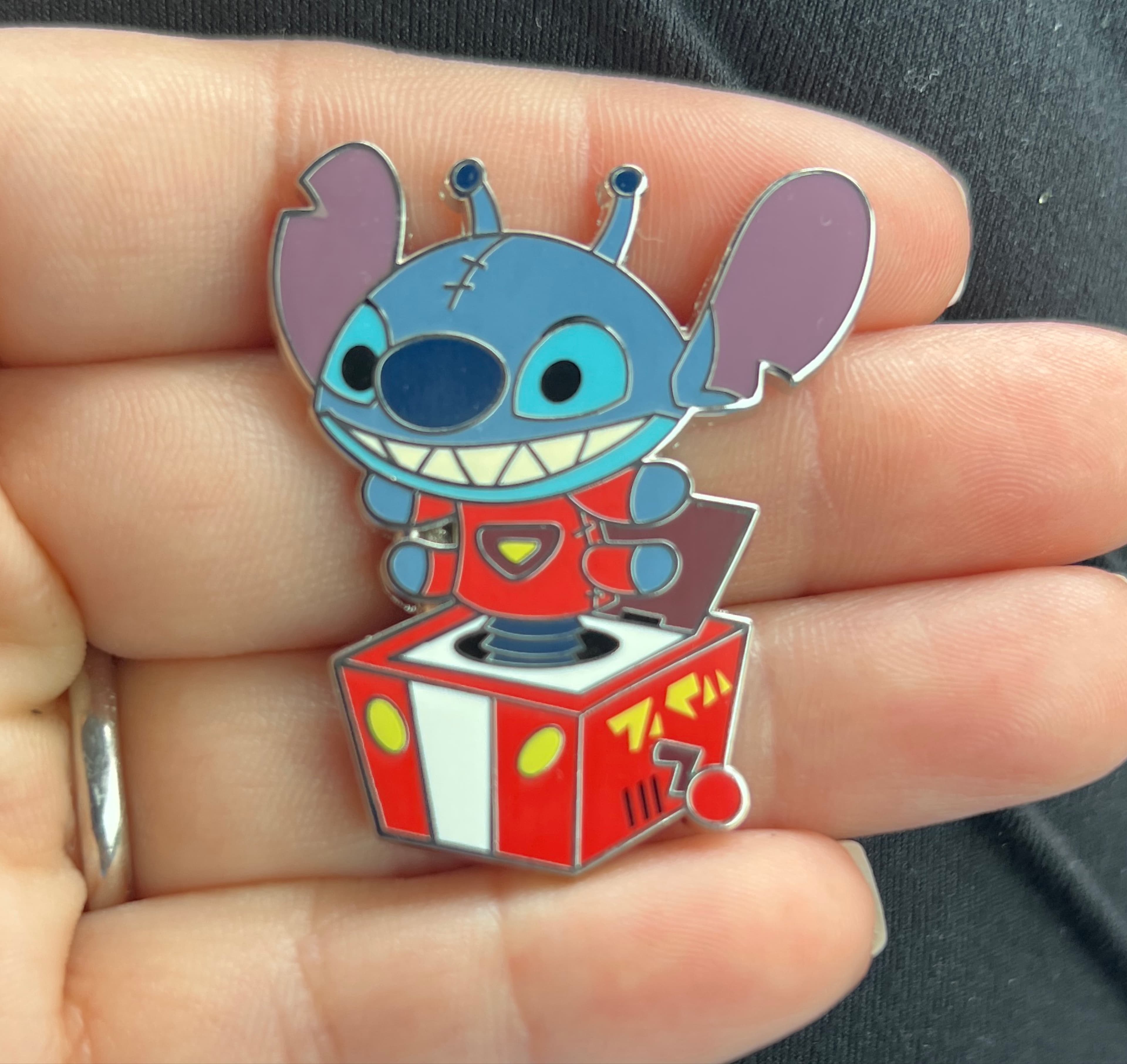 Stitch-in-a-box front