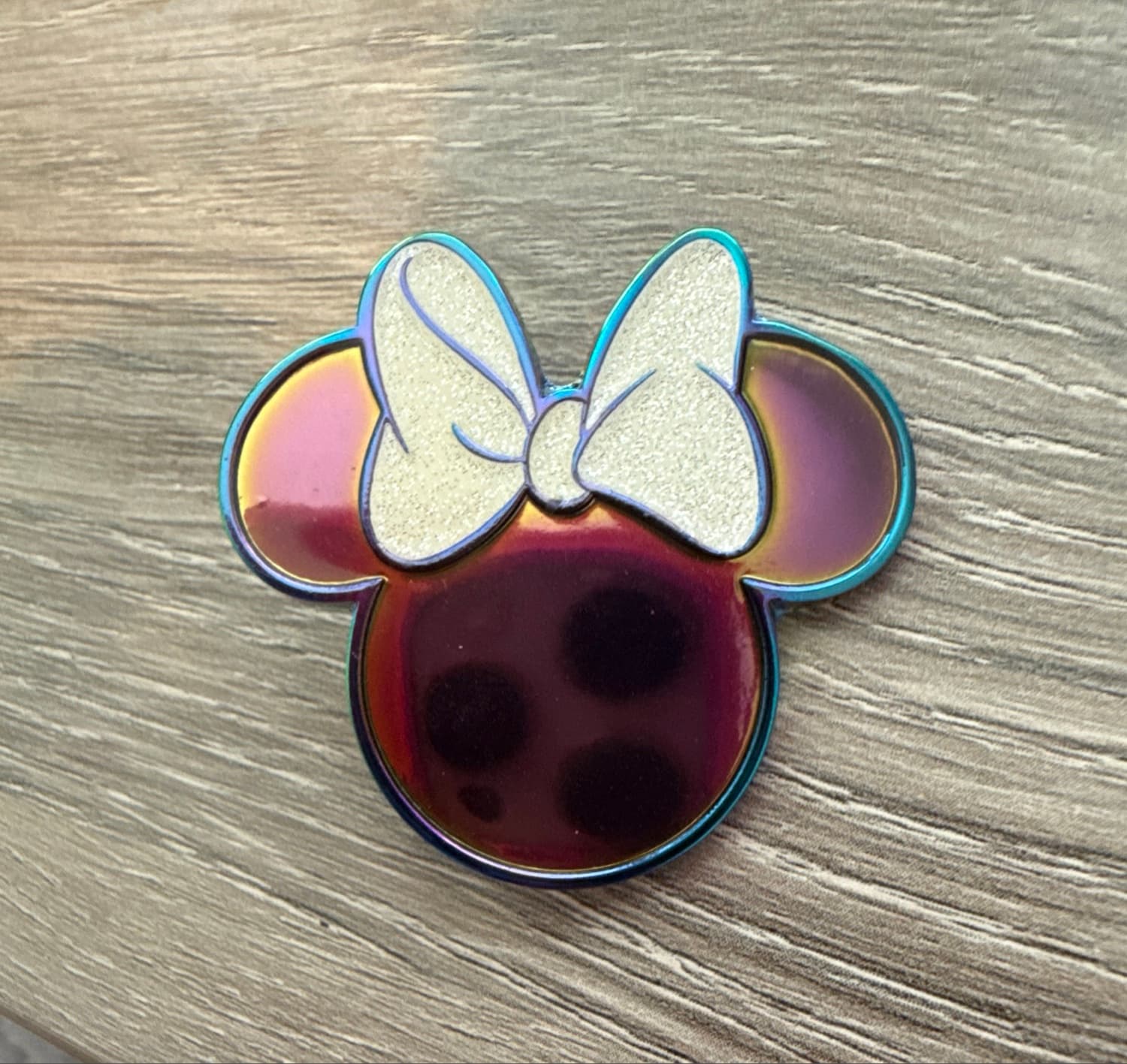 Loungefly - Minnie Icon - Holographic front