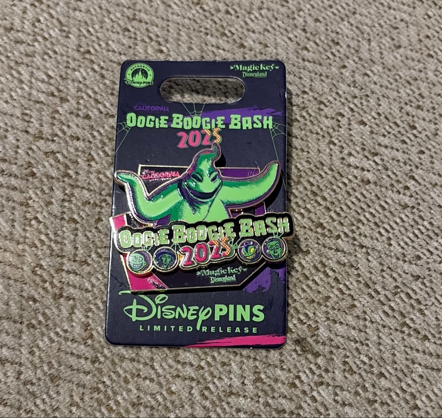 Oogie Boogie Bash 2023 Magic Key Exclusive Cluster Pin front