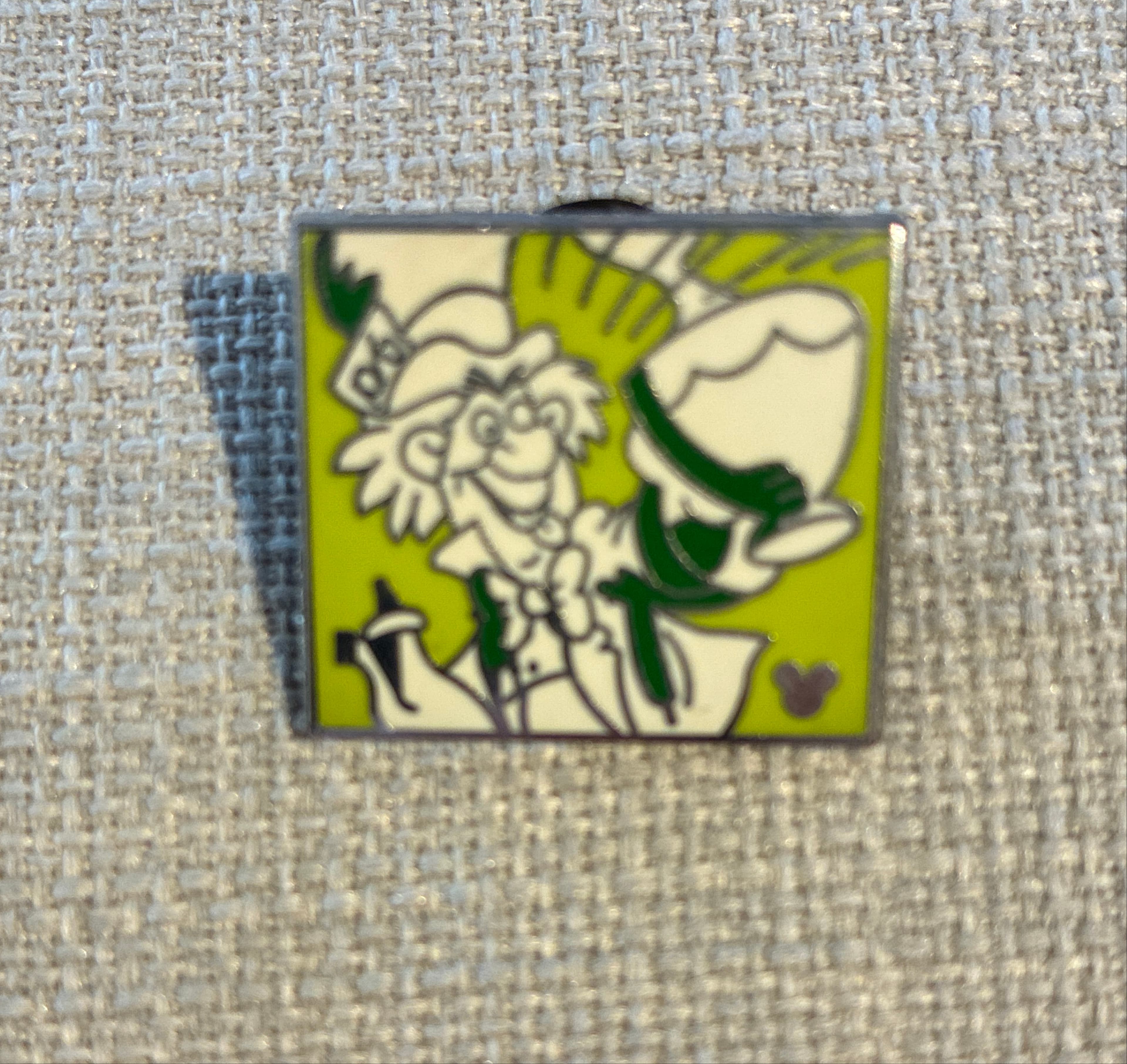 DLR Hidden Mickey Series 2013 Wave B: Alice in Wonderland Card Suits