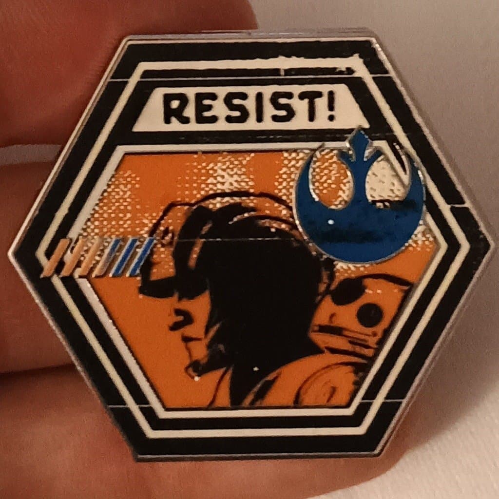Star Wars Resist! Pilot and Droid Hexagonal Pin front