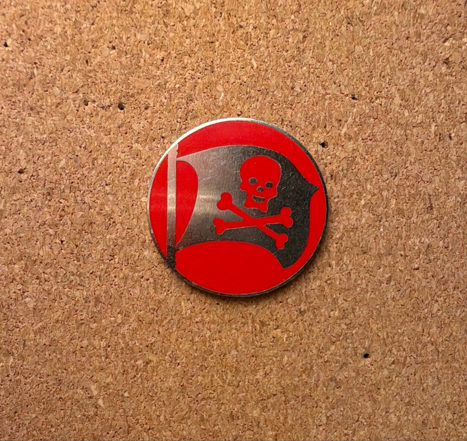 Pirates of the Caribbean Jolly Roger Flag - Red Circle