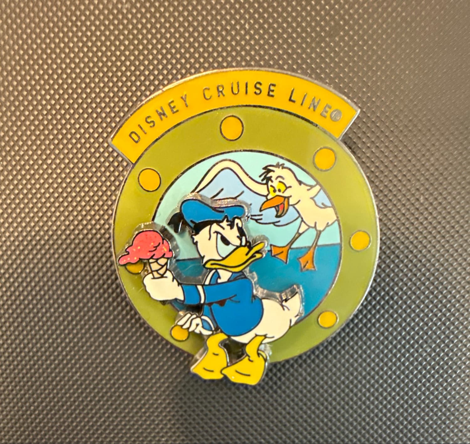 Donald in Porthole front