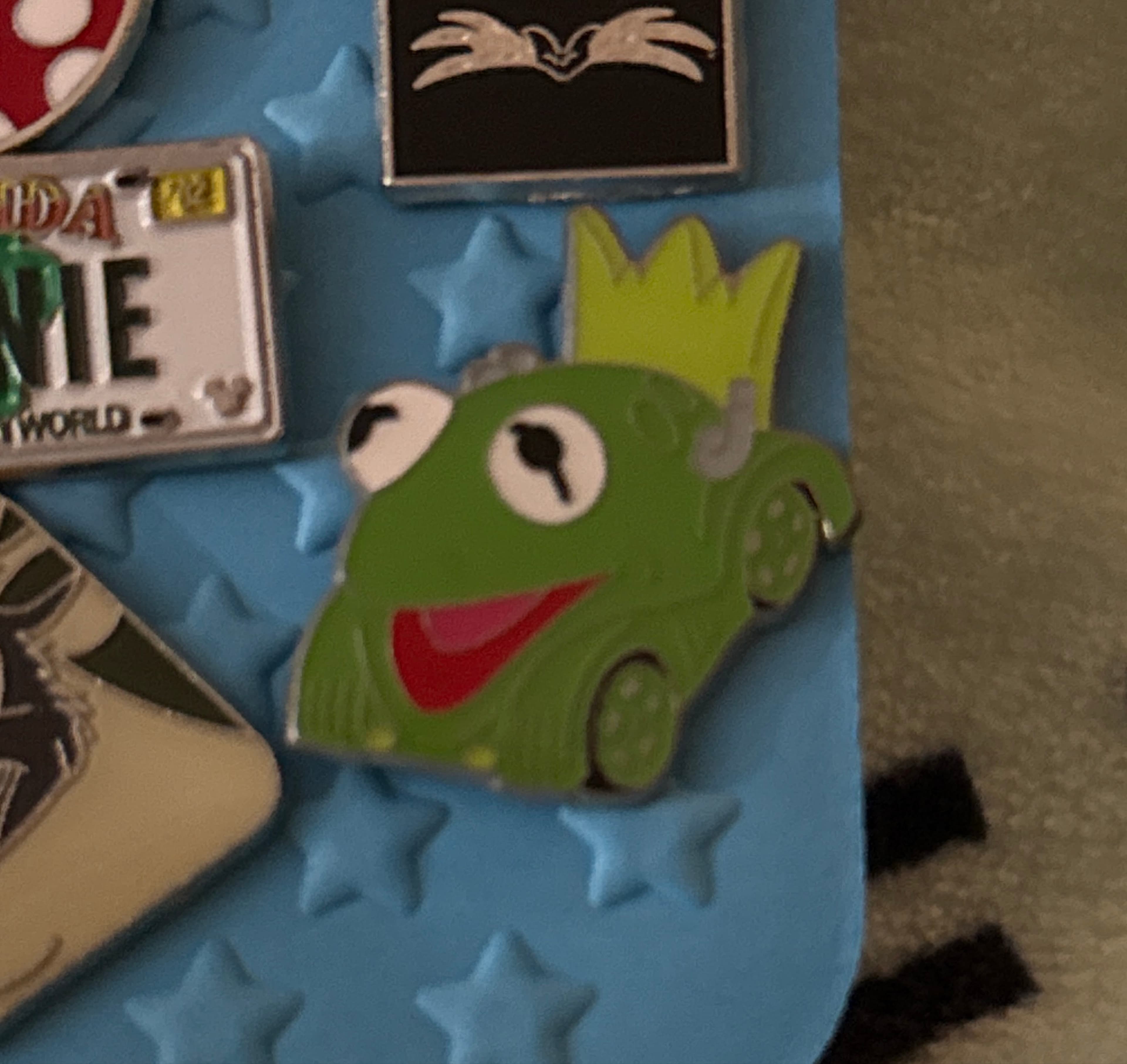 Disney Racers Mystery Pin Pack