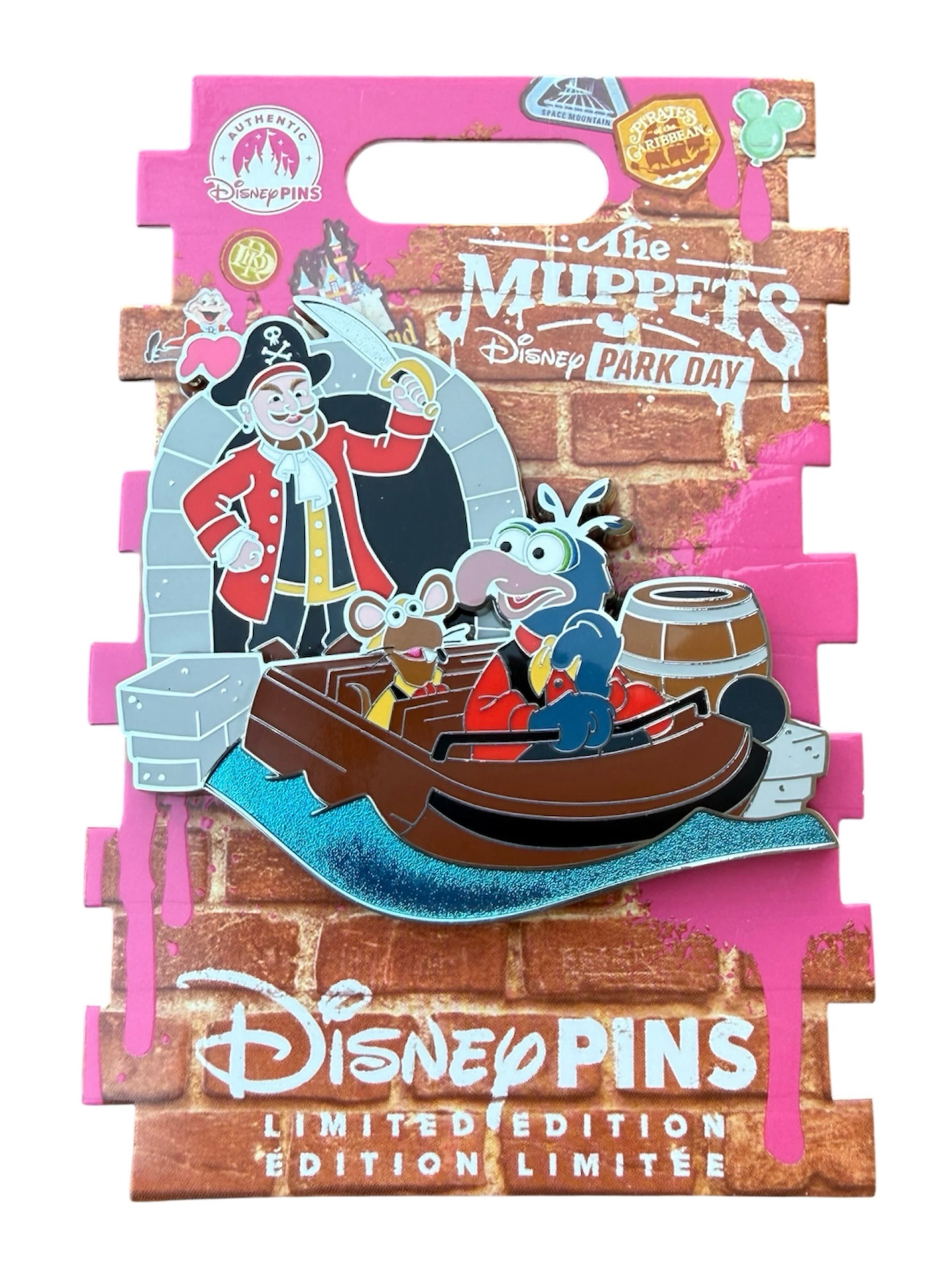 The Muppets Gonzo and Rizzo on Pirates of the Caribbean front