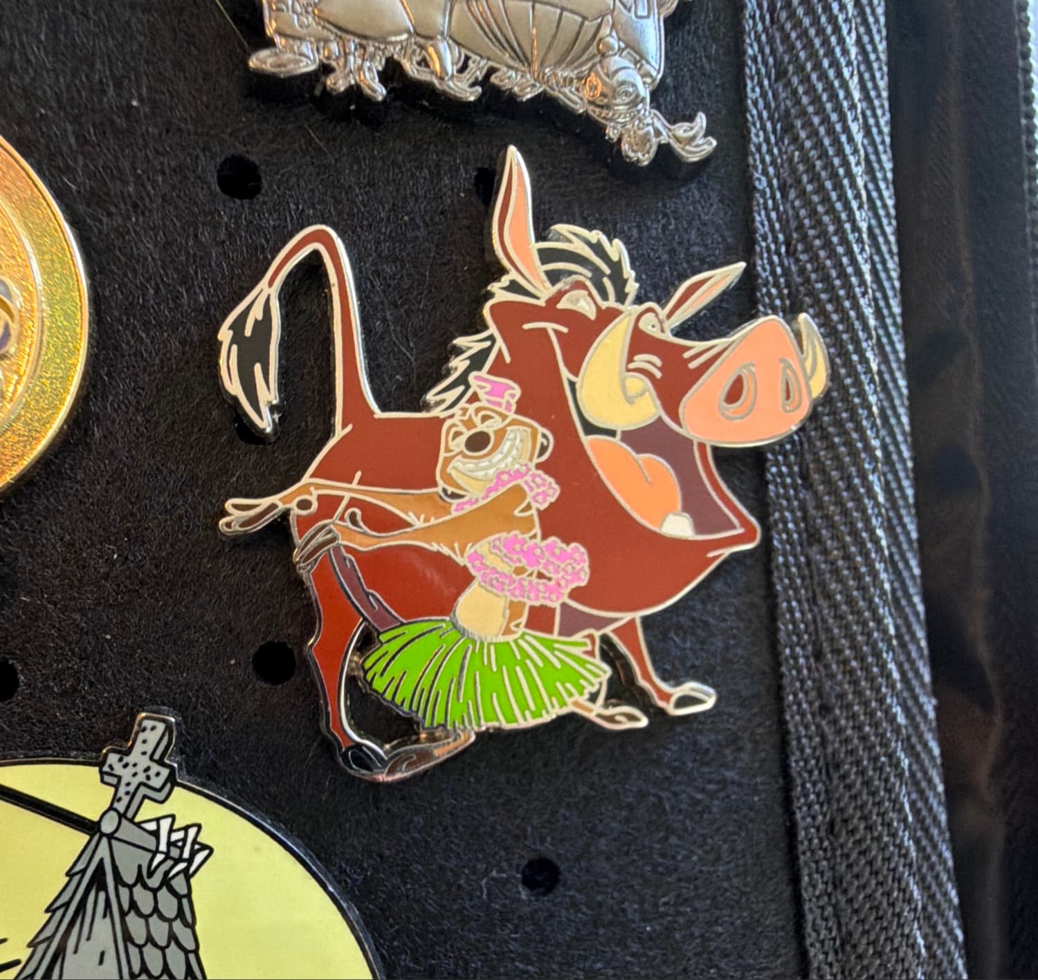 110th Legacy Collection Timon and Pumbaa Pin front