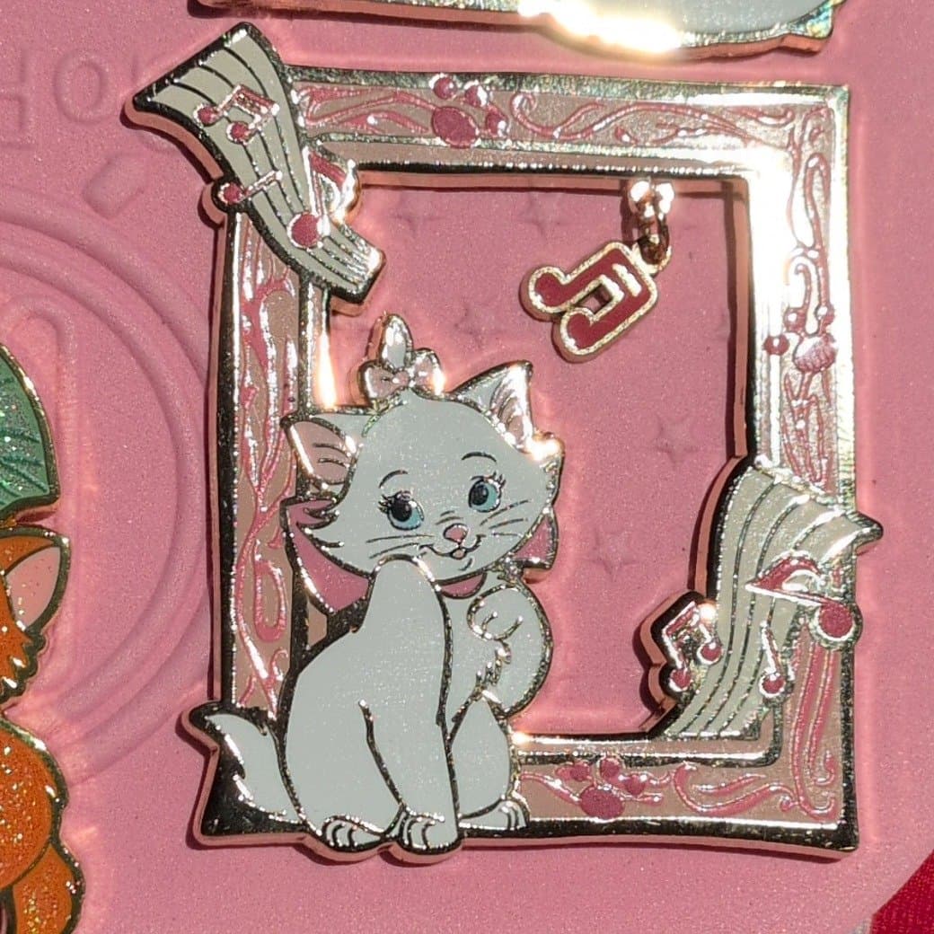 Disney The Aristocats Marie Musical Frame Pin front