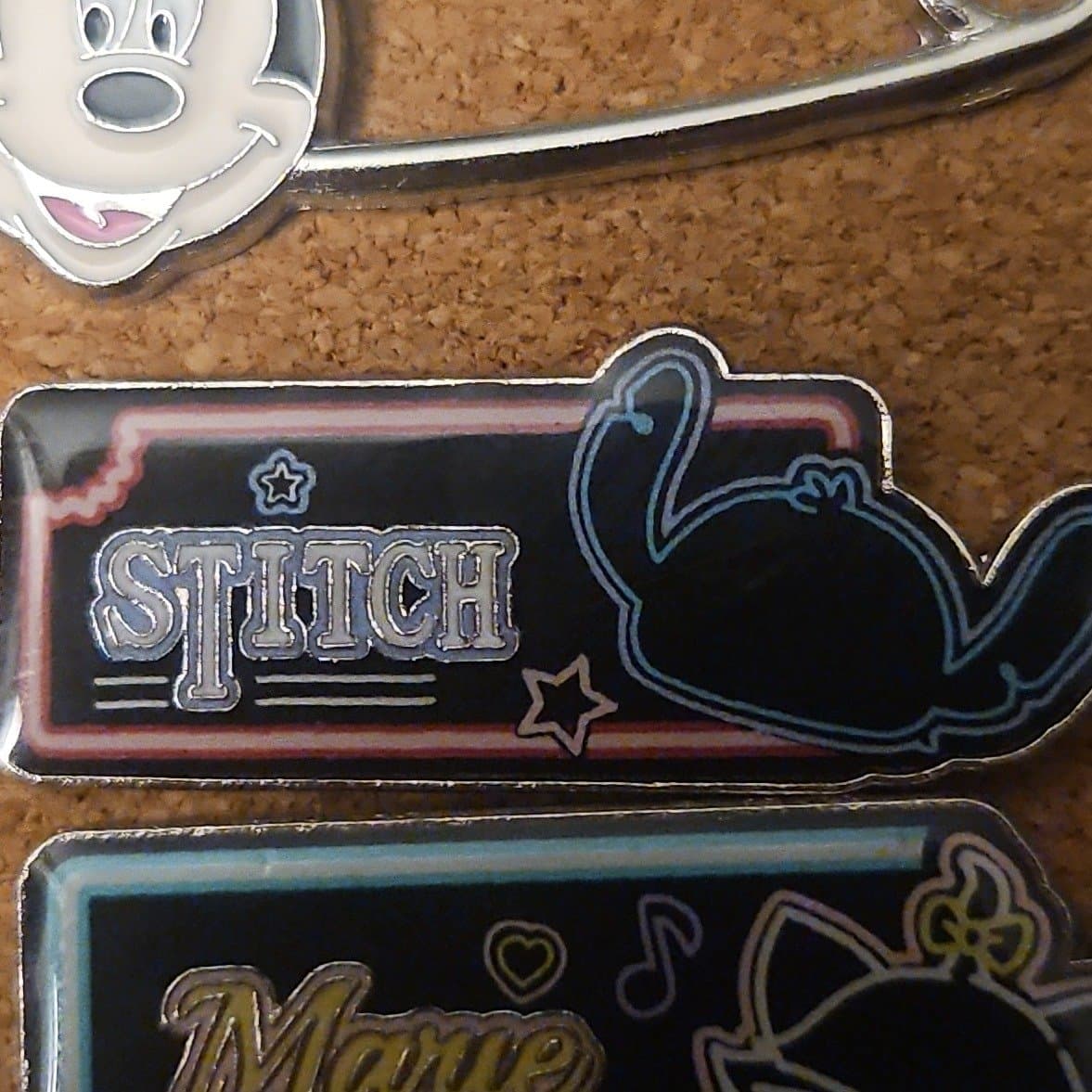 Stitch - Neon - Glow in the Dark front