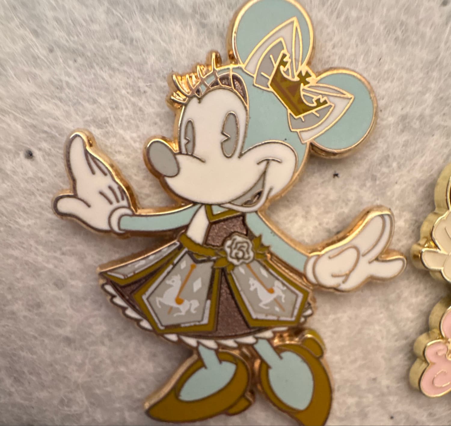 Minnie Mouse The Main Attraction Collection