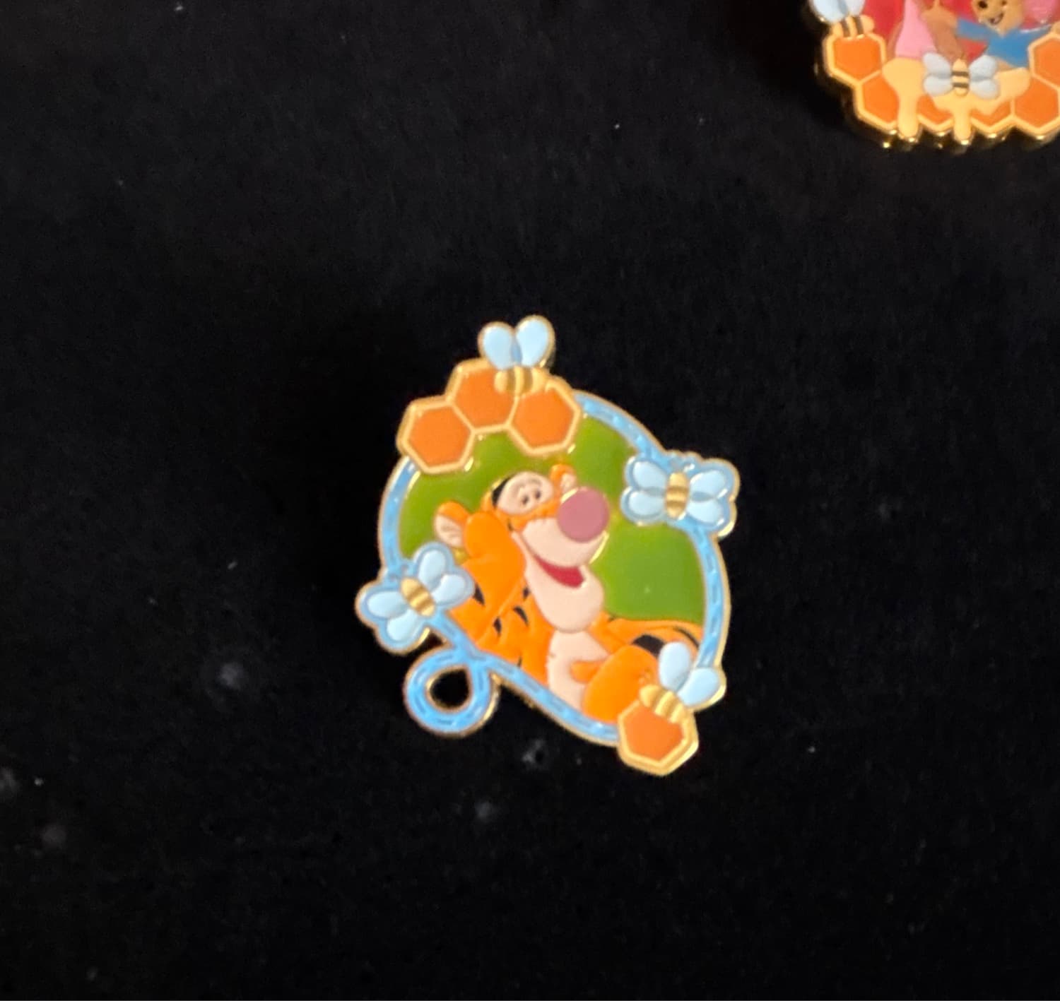 Loungefly - Winnie the Pooh Honeycomb Blind Box