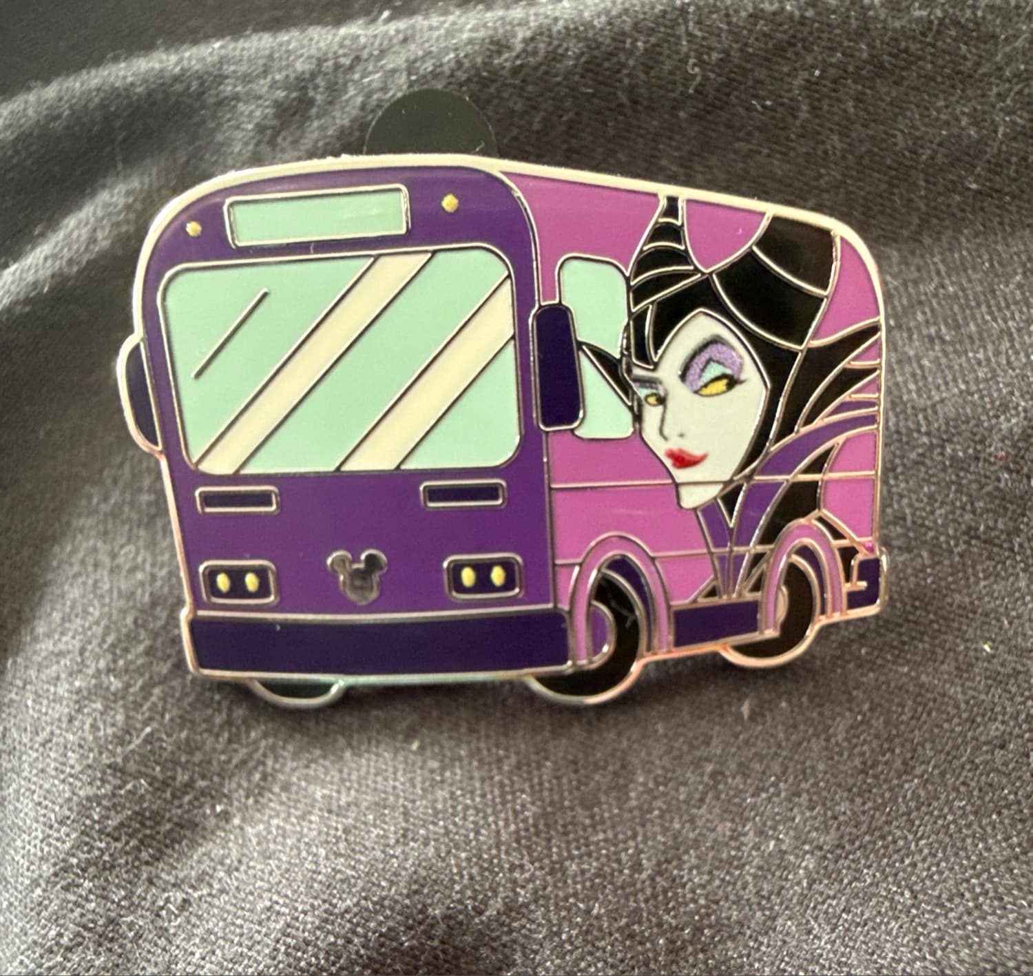 Maleficent - Chaser (Bus)