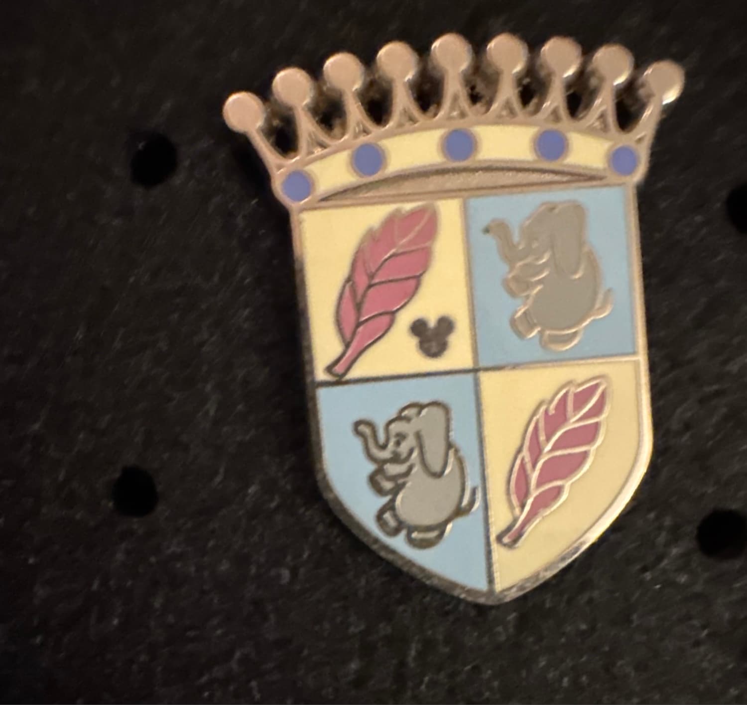 2012 Hidden Mickey Series - Fantasyland Icons Collection