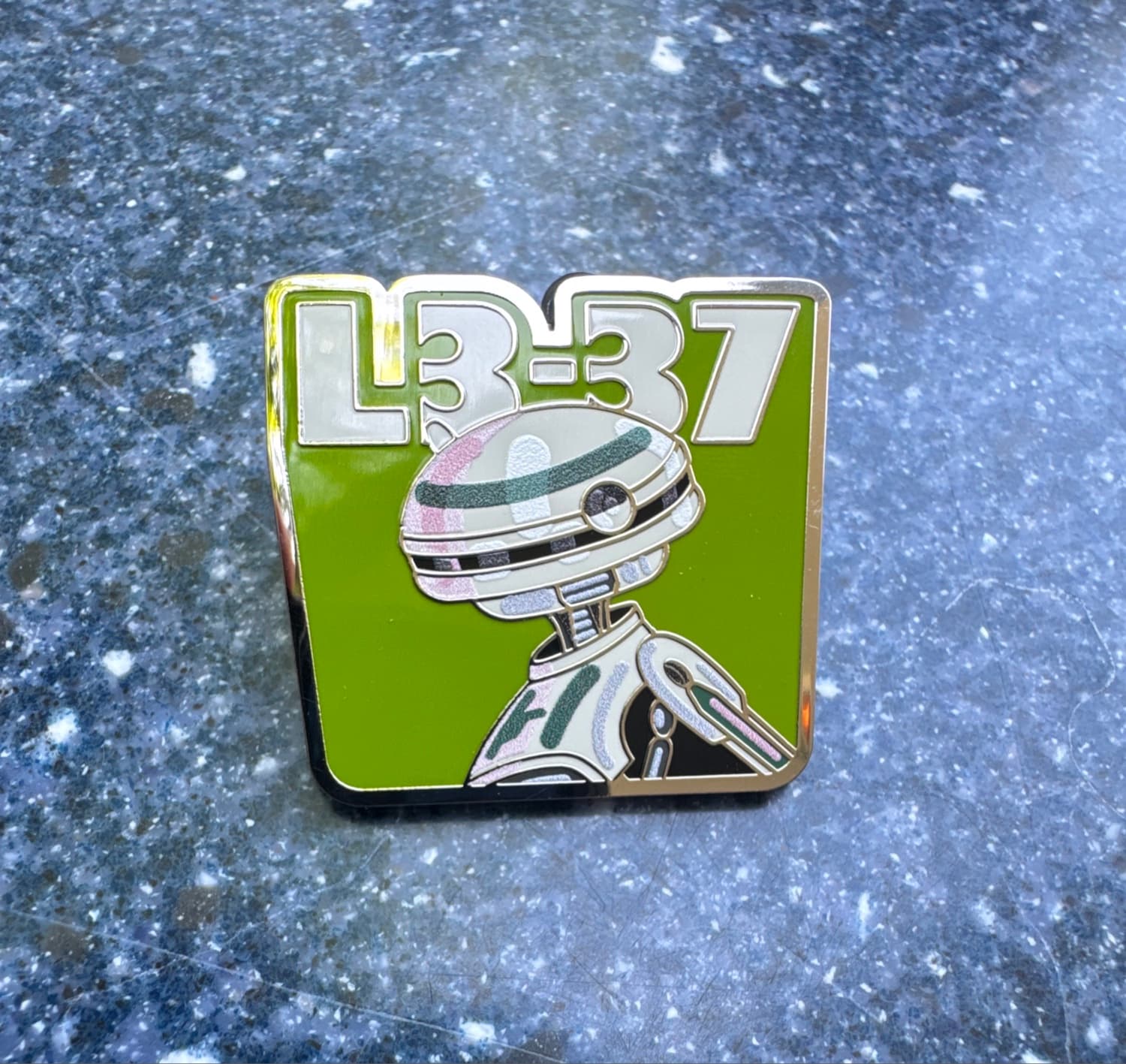 L3-37 Droids Mystery Box Trading Pin