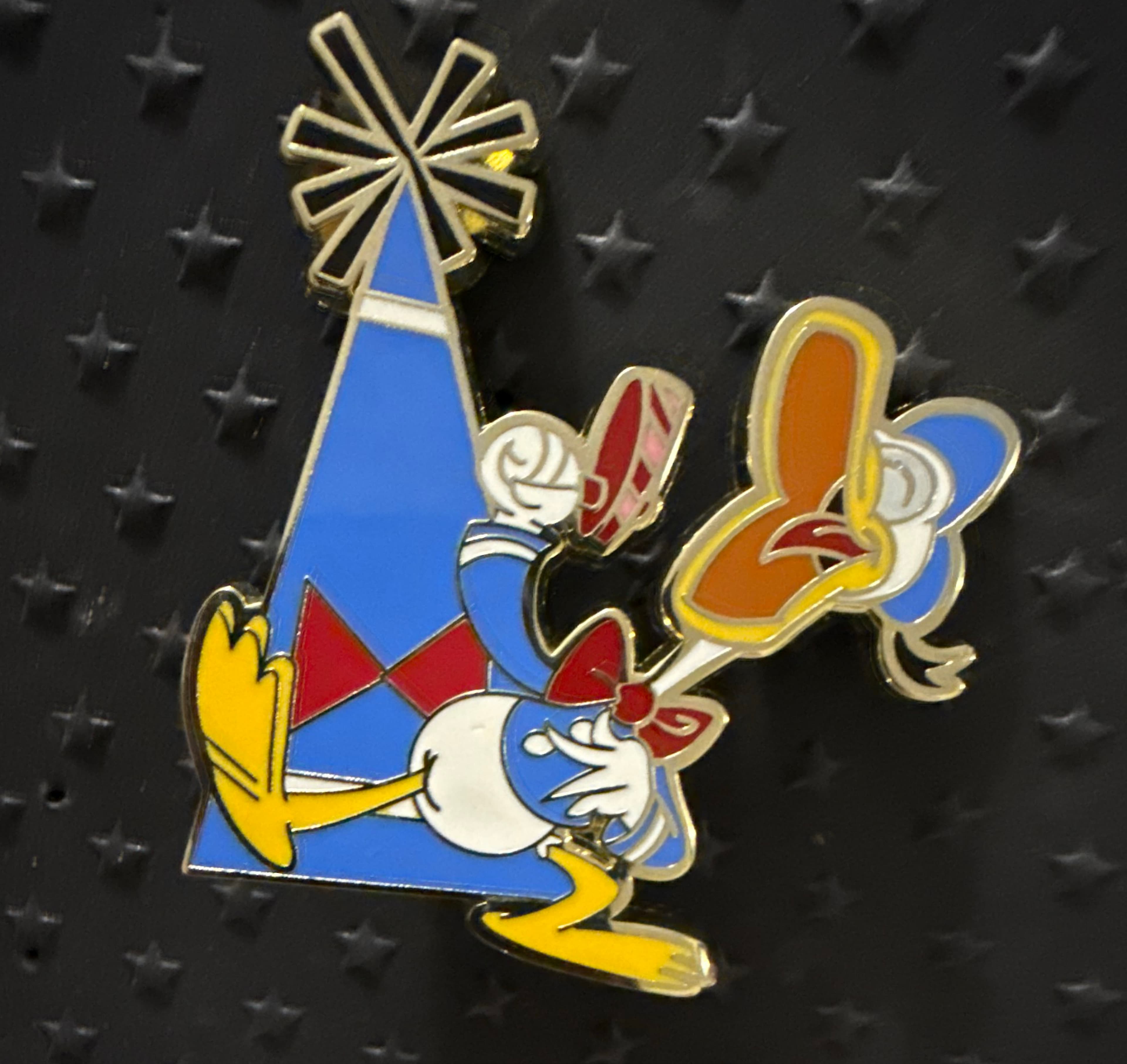 Donald Duck with Teepee Pin
