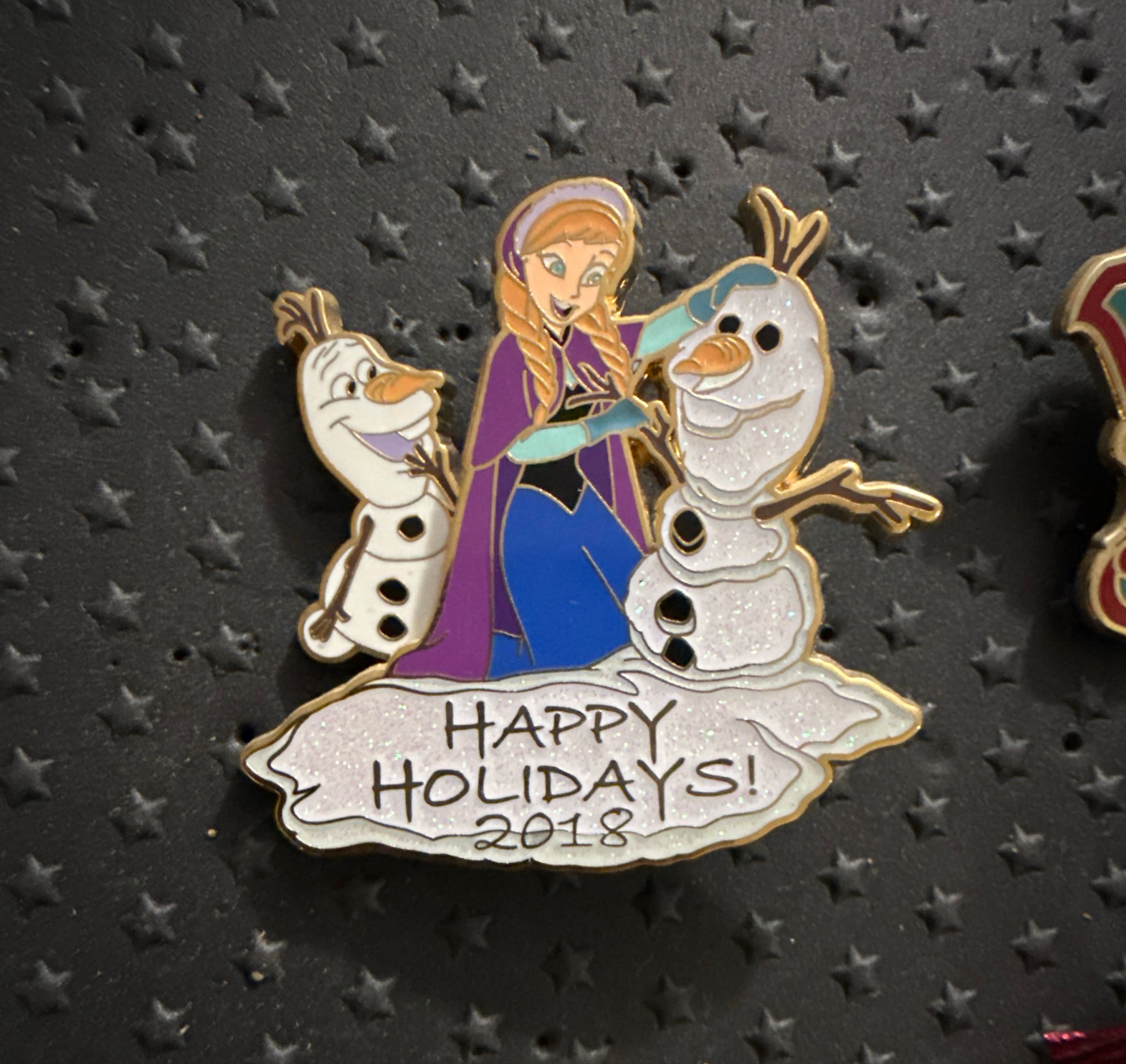 Anna and Olaf Happy Holidays 2018 Pin front