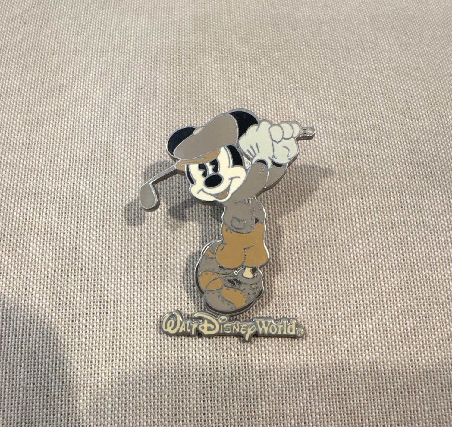 Golf Disney pin series