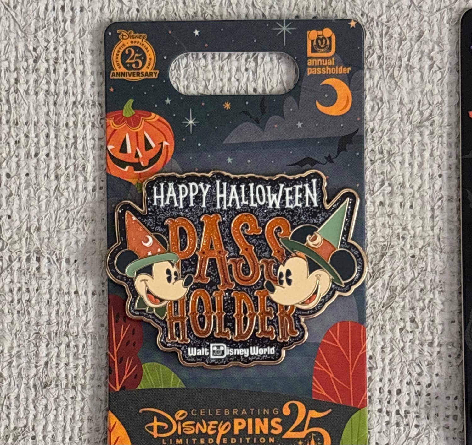2025 Disney Parks Mickey And Minnie Mouse Happy Halloween Passholder Pin front