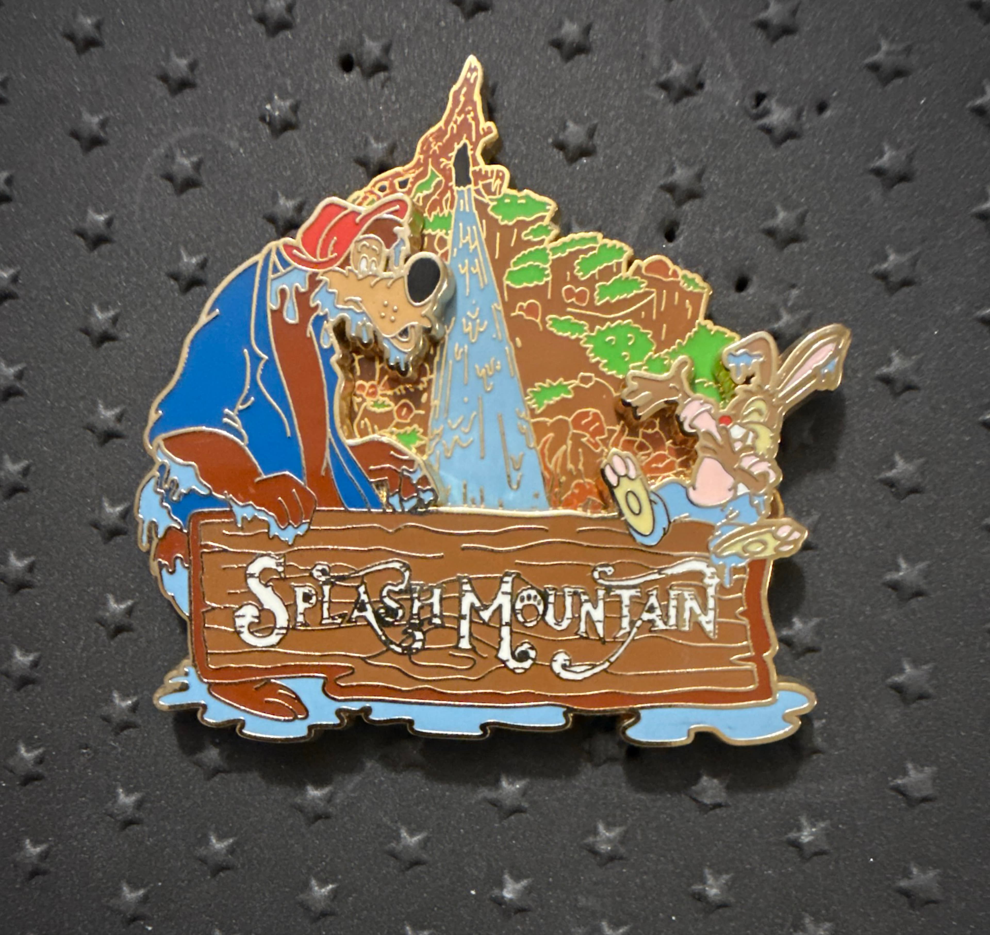 Splash Mountain - Br'er Bear & Br'er Rabbit Wet Log