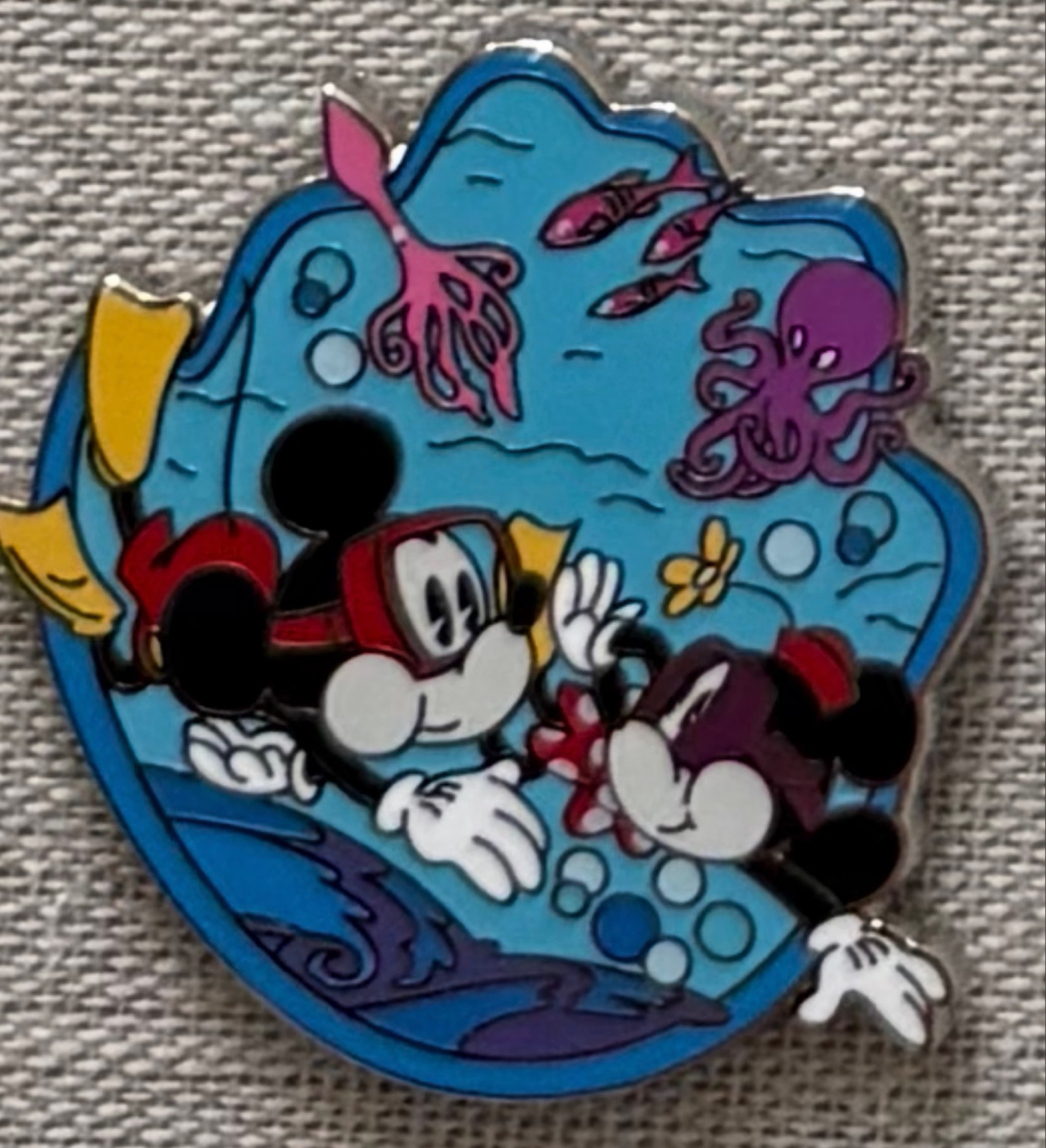 Mickey and Minnie - Snorkel Masks - Mickey & Minnie's Runaway Railway