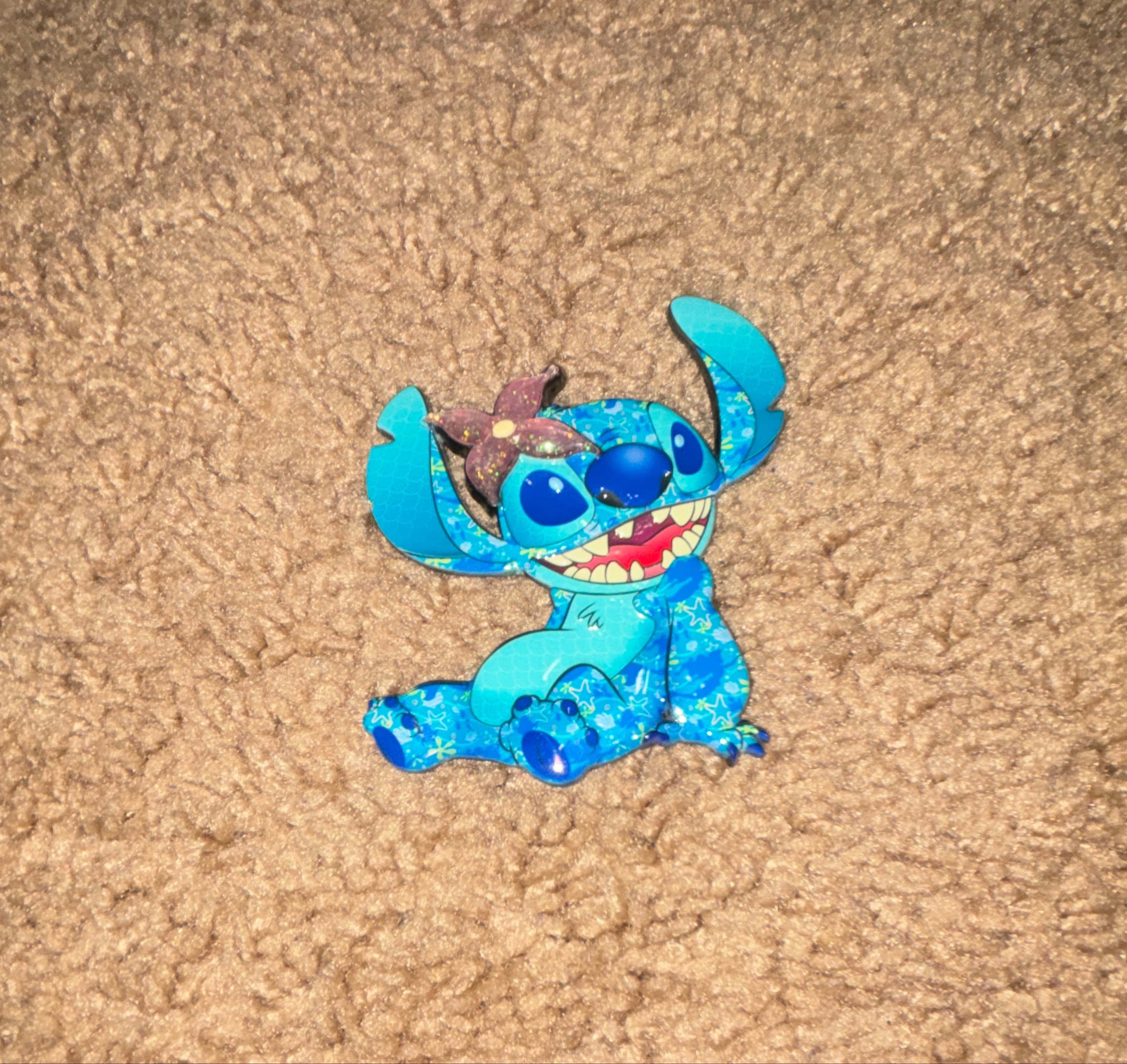 Stitch with Flower on Head Glitter Pin front