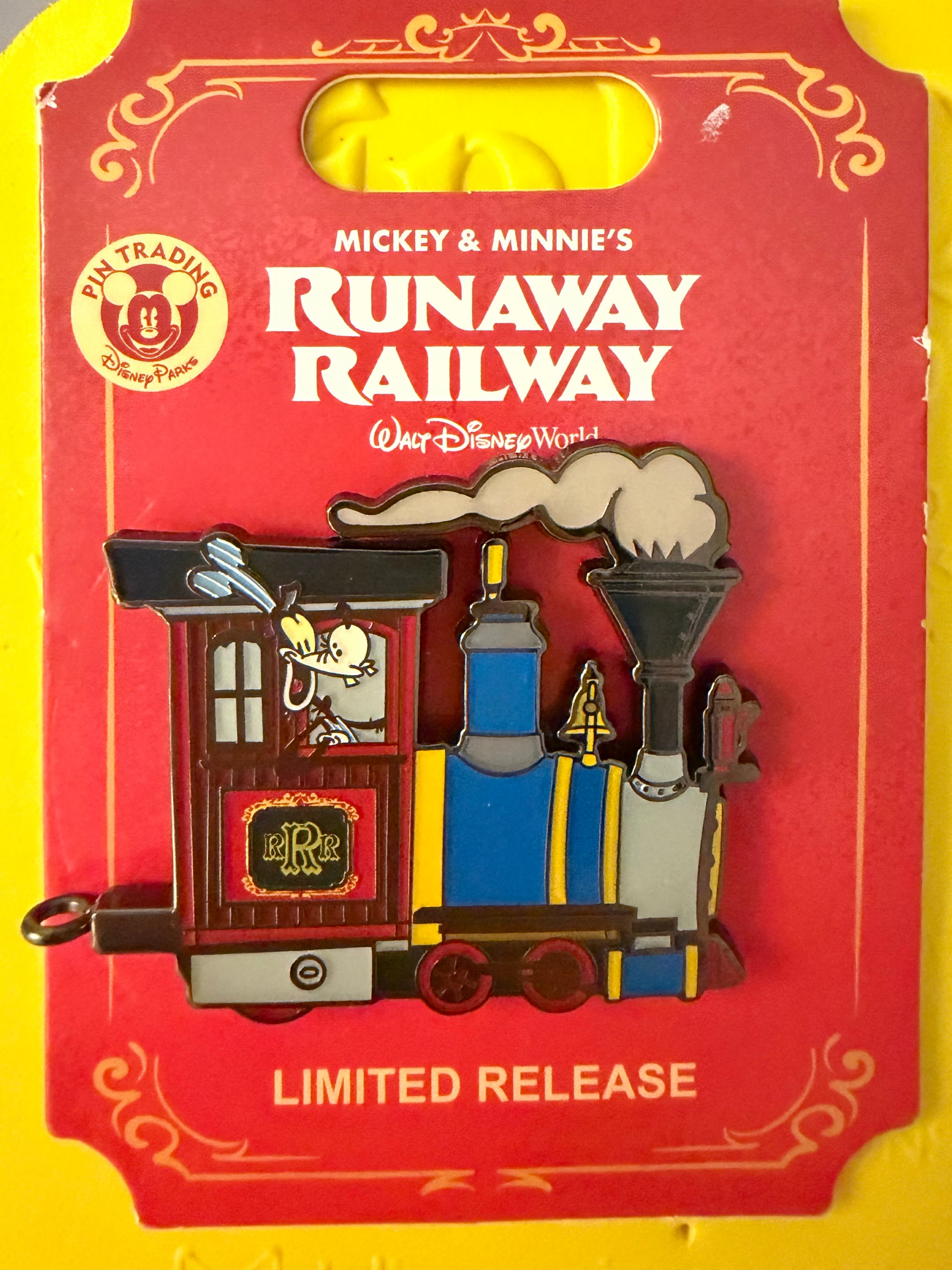 Mickey & Minnie's Runaway Railway Connected Train Collection