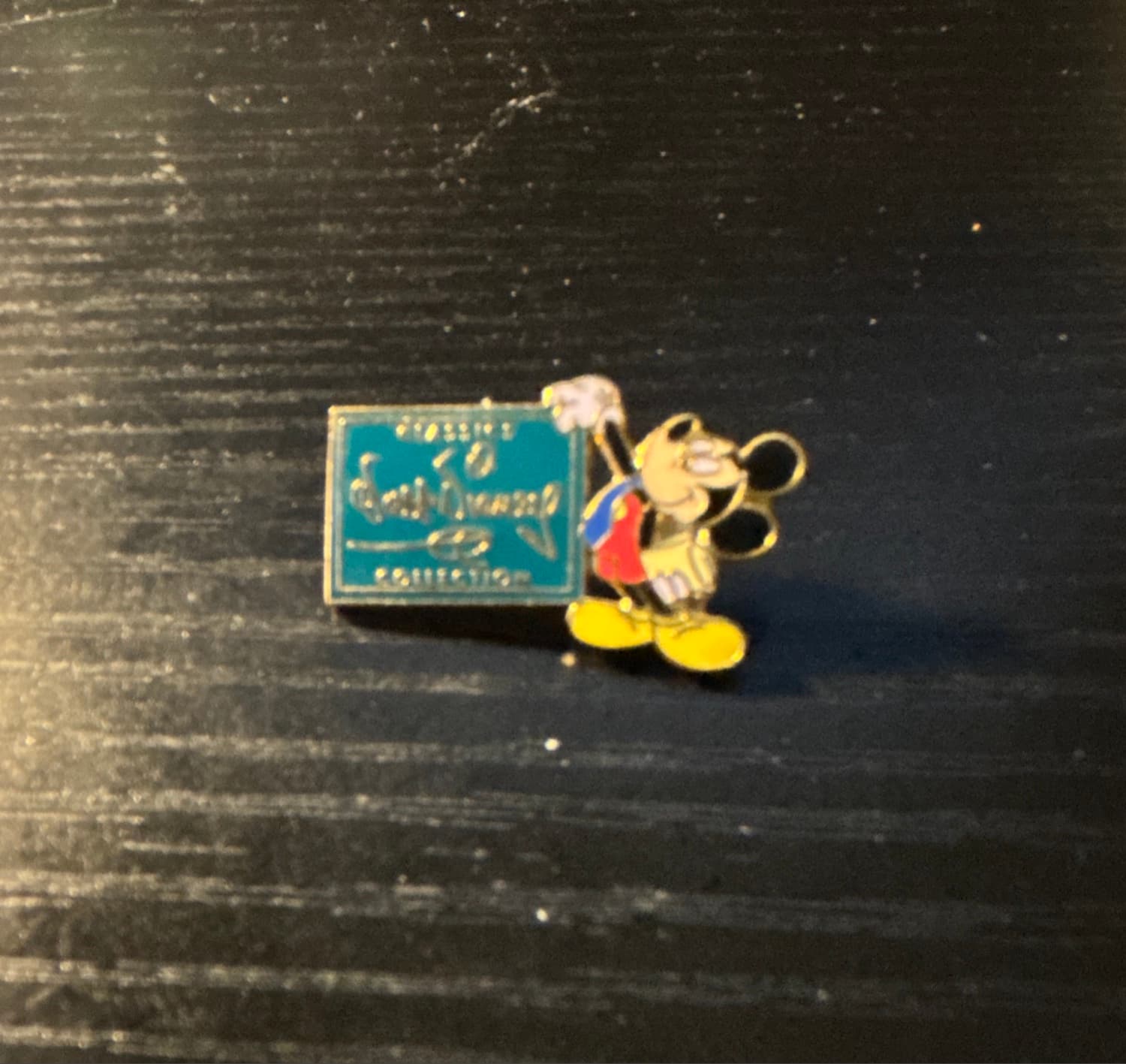 Mickey Mouse Walt Disney Classics Collection '70th Anniversary' Pin front