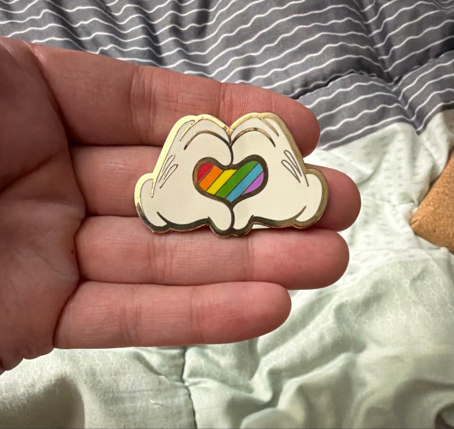 Mickey Mouse Heart Hands front