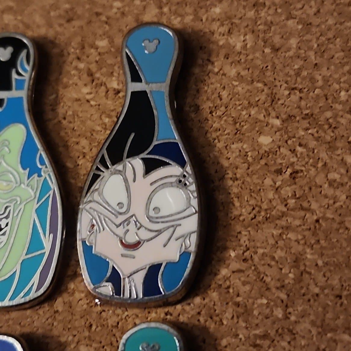 Yzma - 2008 Hidden Mickey - Bowling Pin Villains