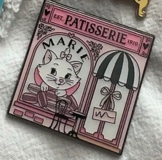 Loungefly The Aristocats Storefronts Puzzle Mystery Set