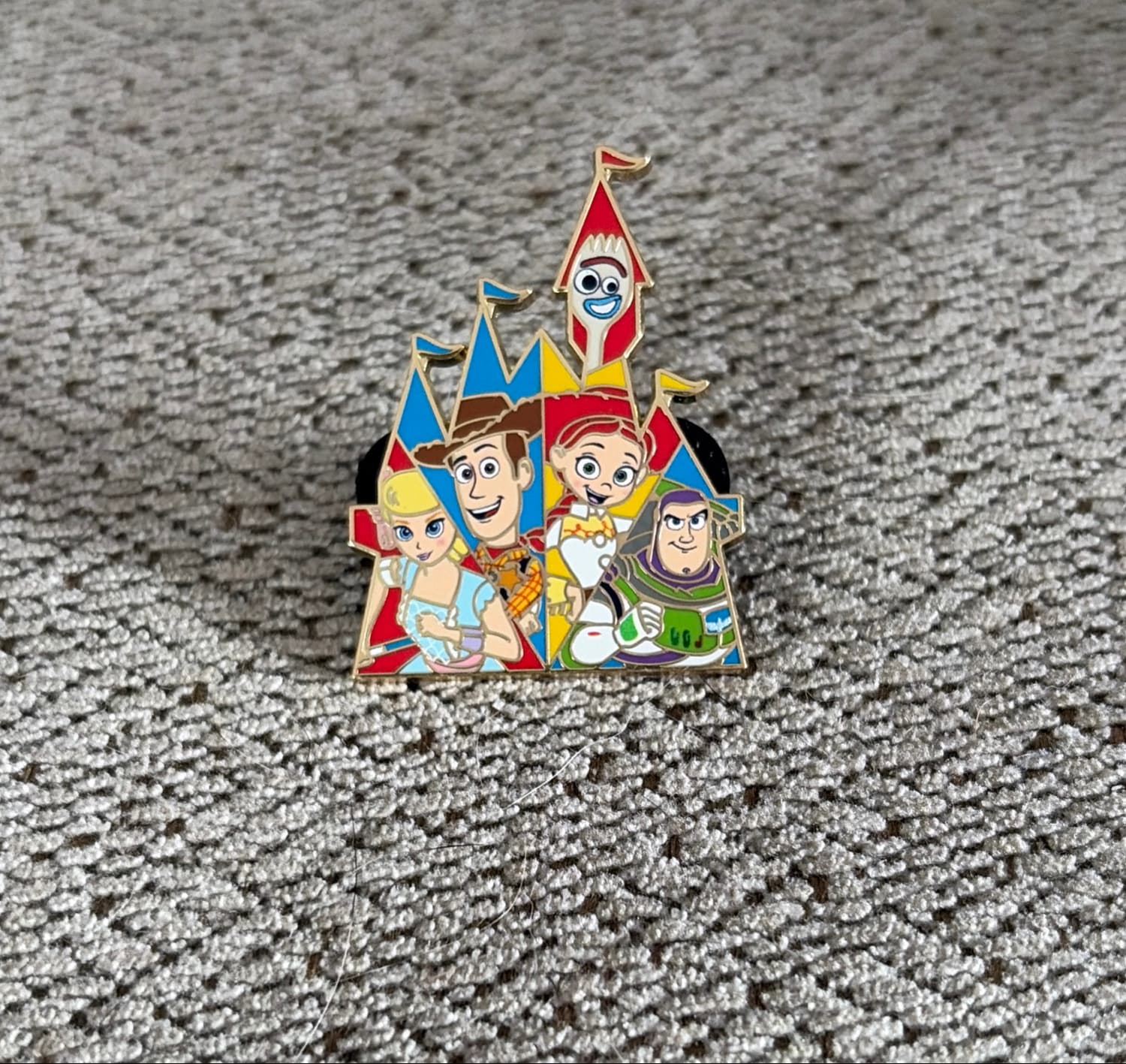 Castle - Buzz, Woody, Jessie, Bo, Forky front