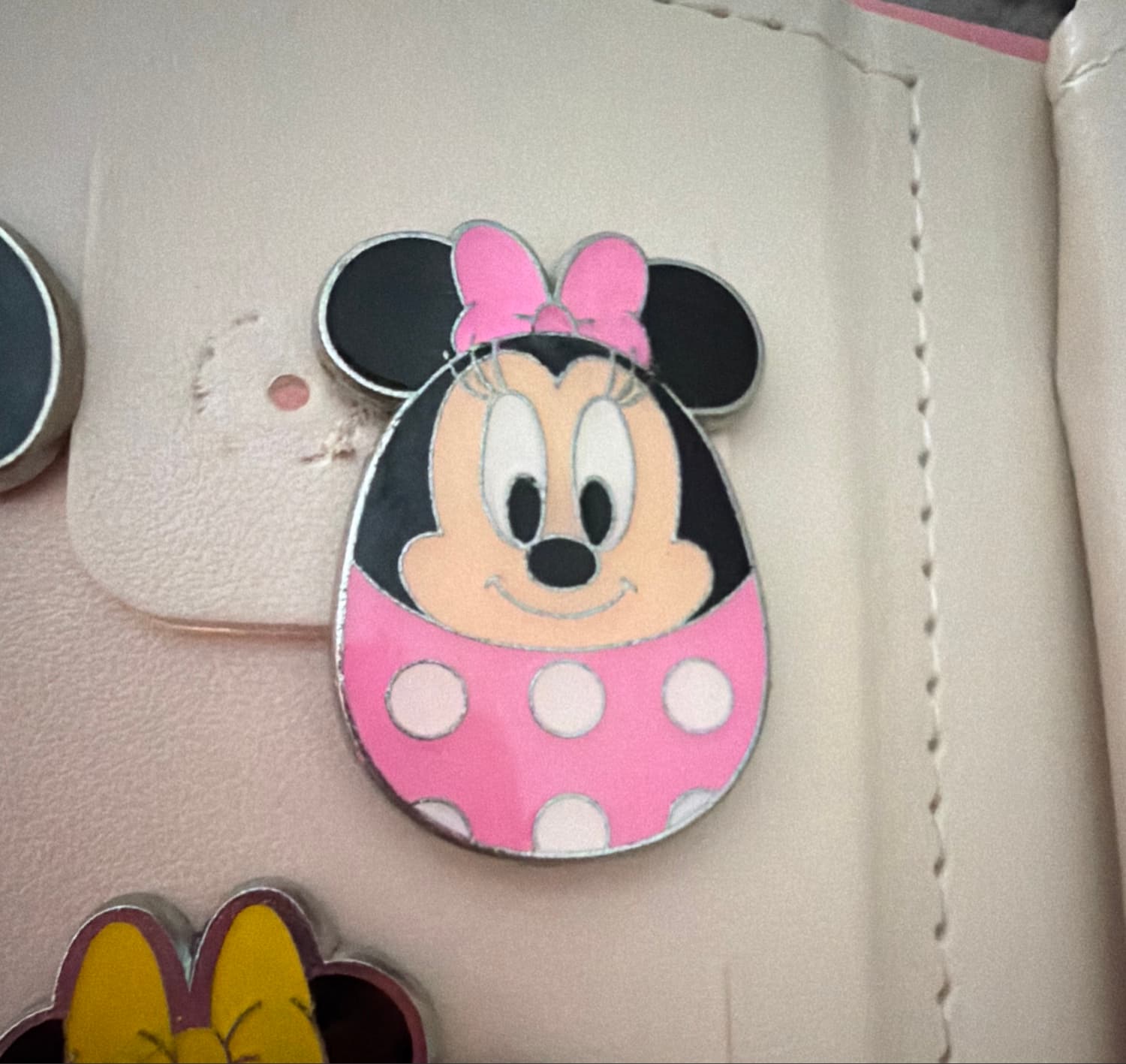 Minnie Mouse Easter Egg front