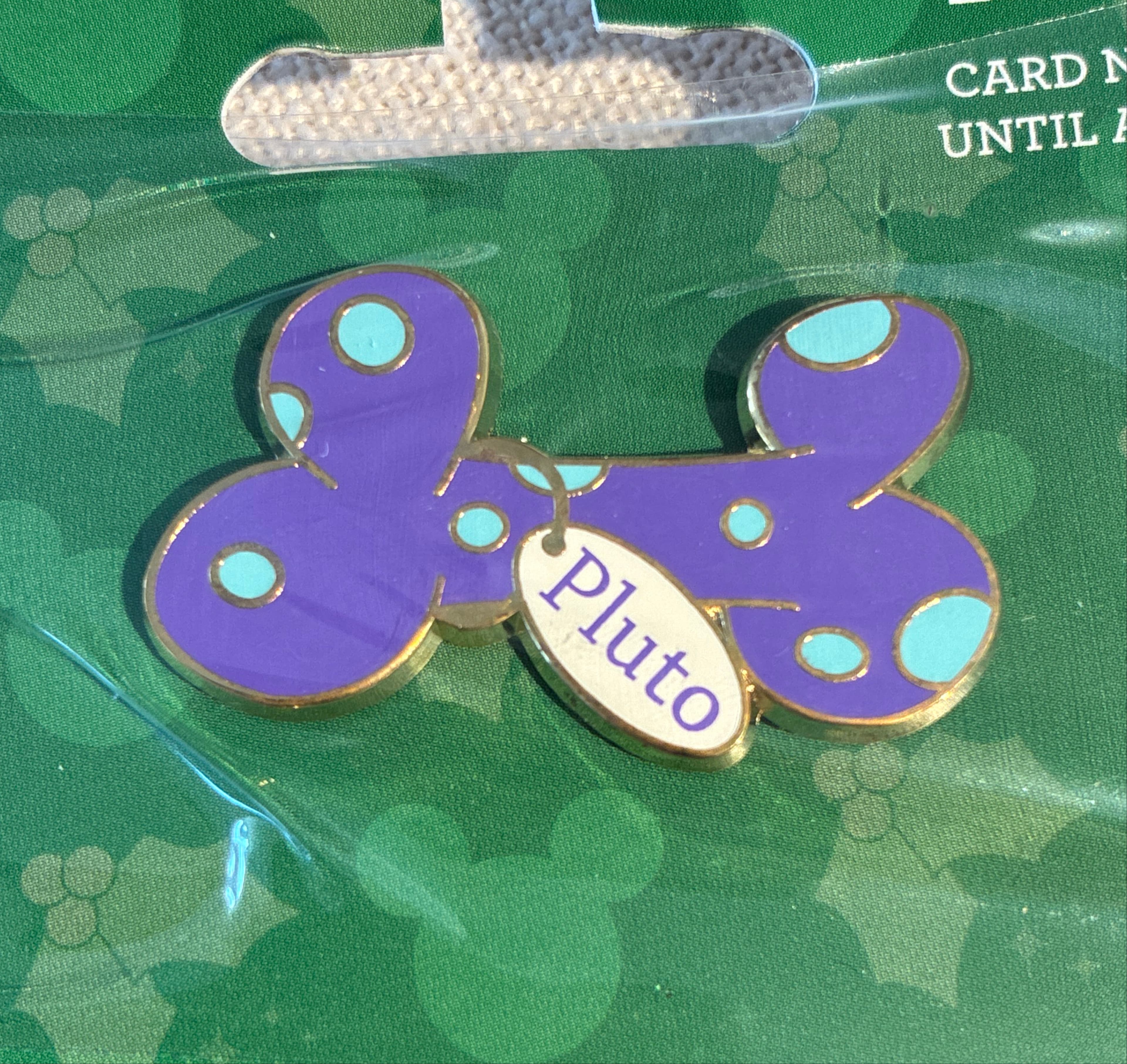 2017 Hidden Mickey - Disney Dog Bones