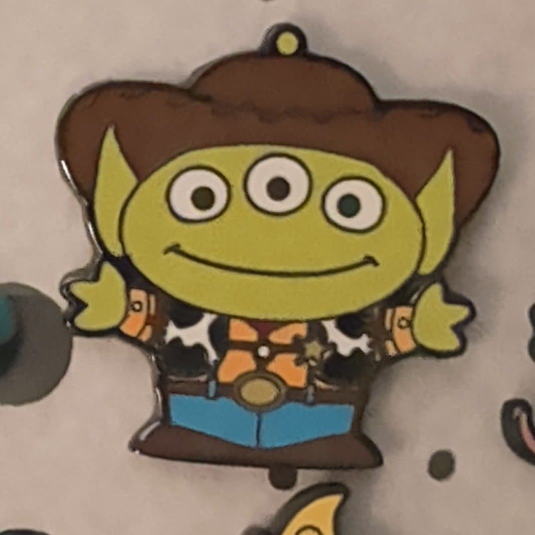 Toy Story Alien Pixar Remix Pin – Woody – Limited Release
