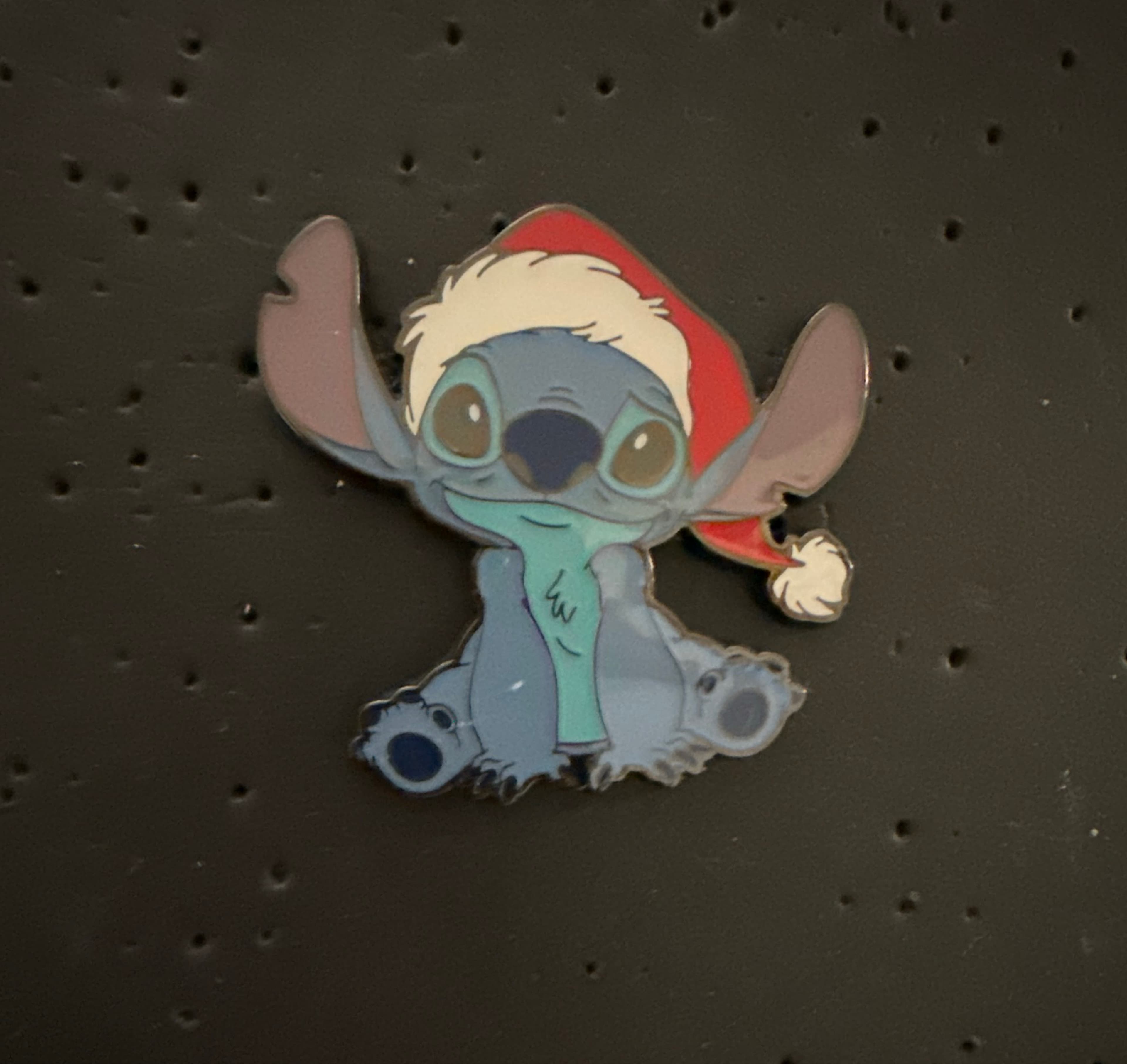 Lilo & Stitch Santa Hat Pin Set