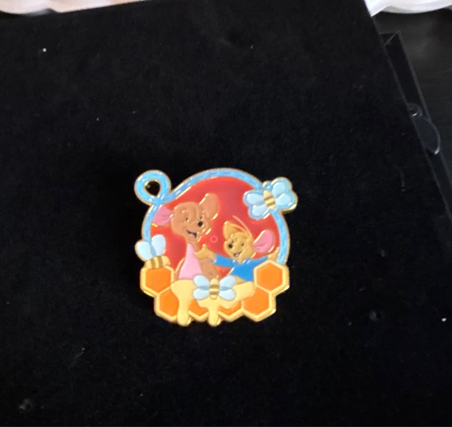 Kanga and Roo - Loungefly Winnie the Pooh Honeycomb Blind Box Pin