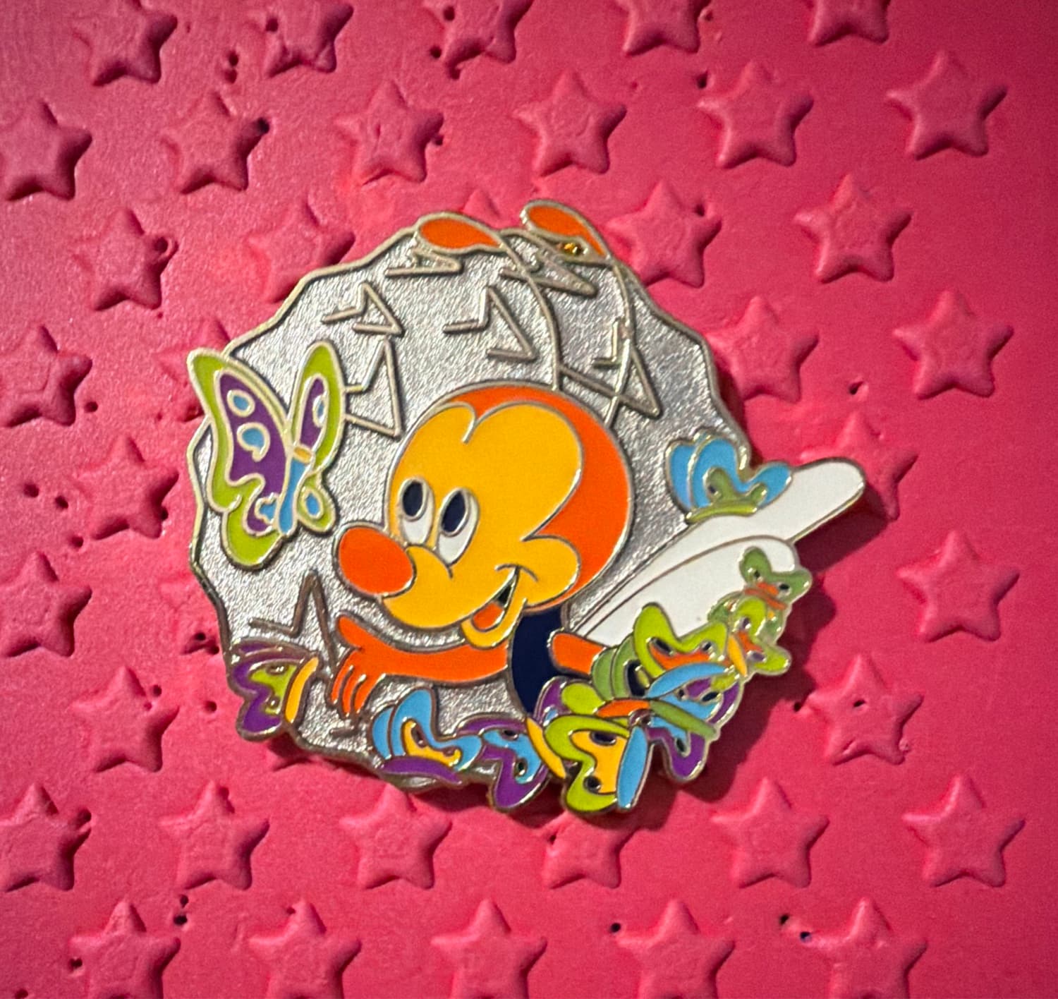 EPCOT International Flower & Garden Festival 2025 Mystery Collection - Spaceship Earth Mystery Collection — Spike the Bee