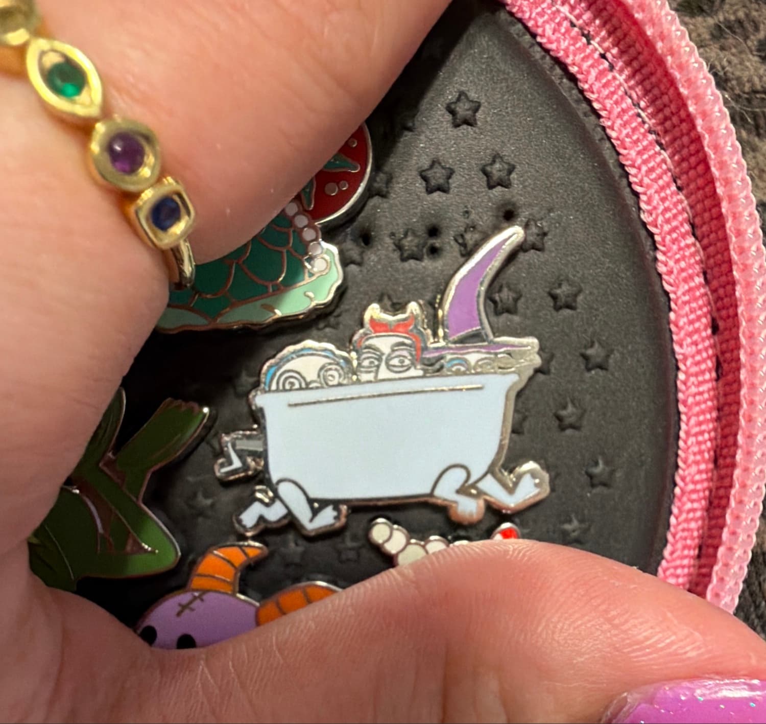 Lock Shock Barrel in Bathtub front