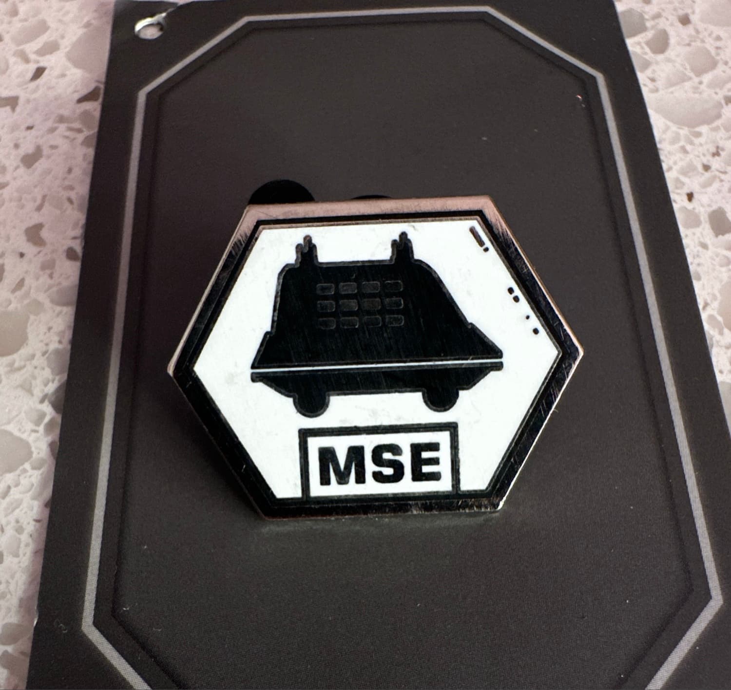 MSE Droid Droid Badge Pin - Star Wars: Galaxy's Edge