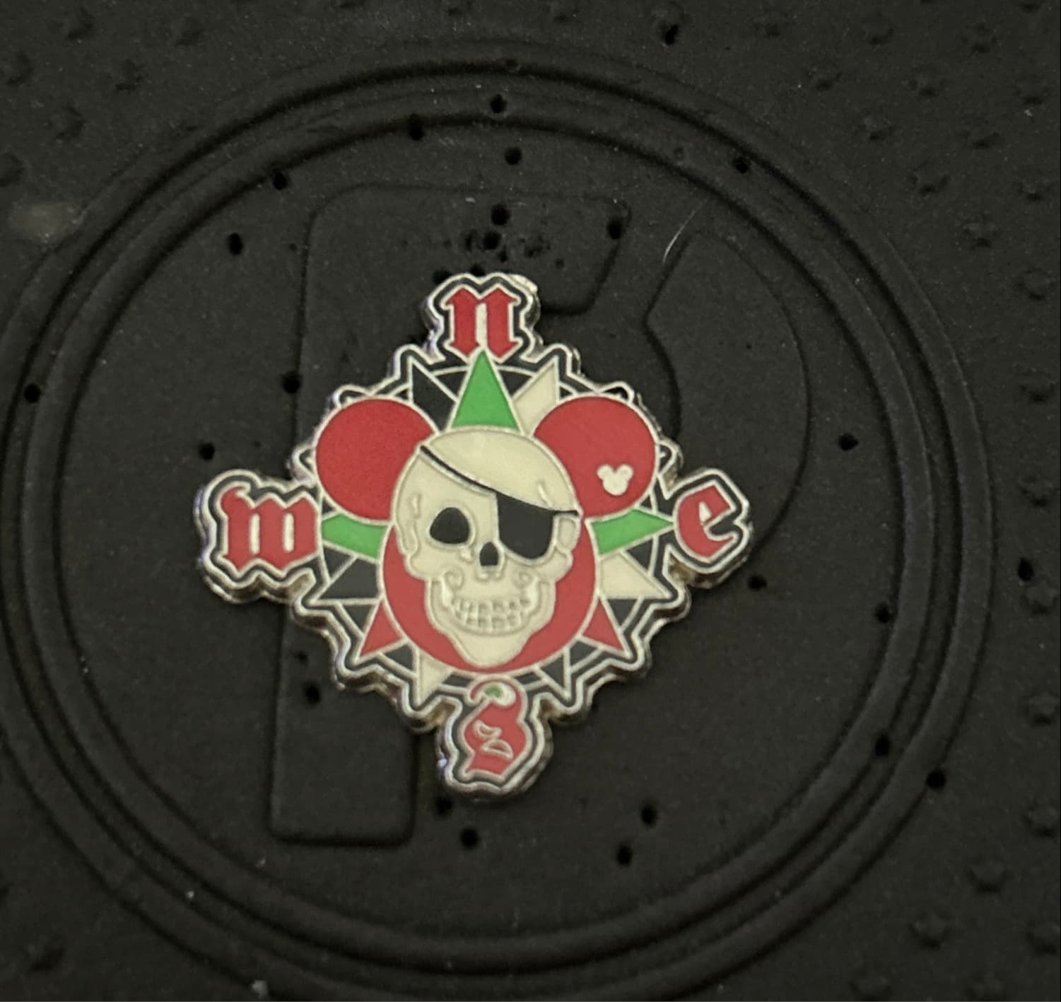 Compass - 2007 Hidden Mickey - Pirate Collection front