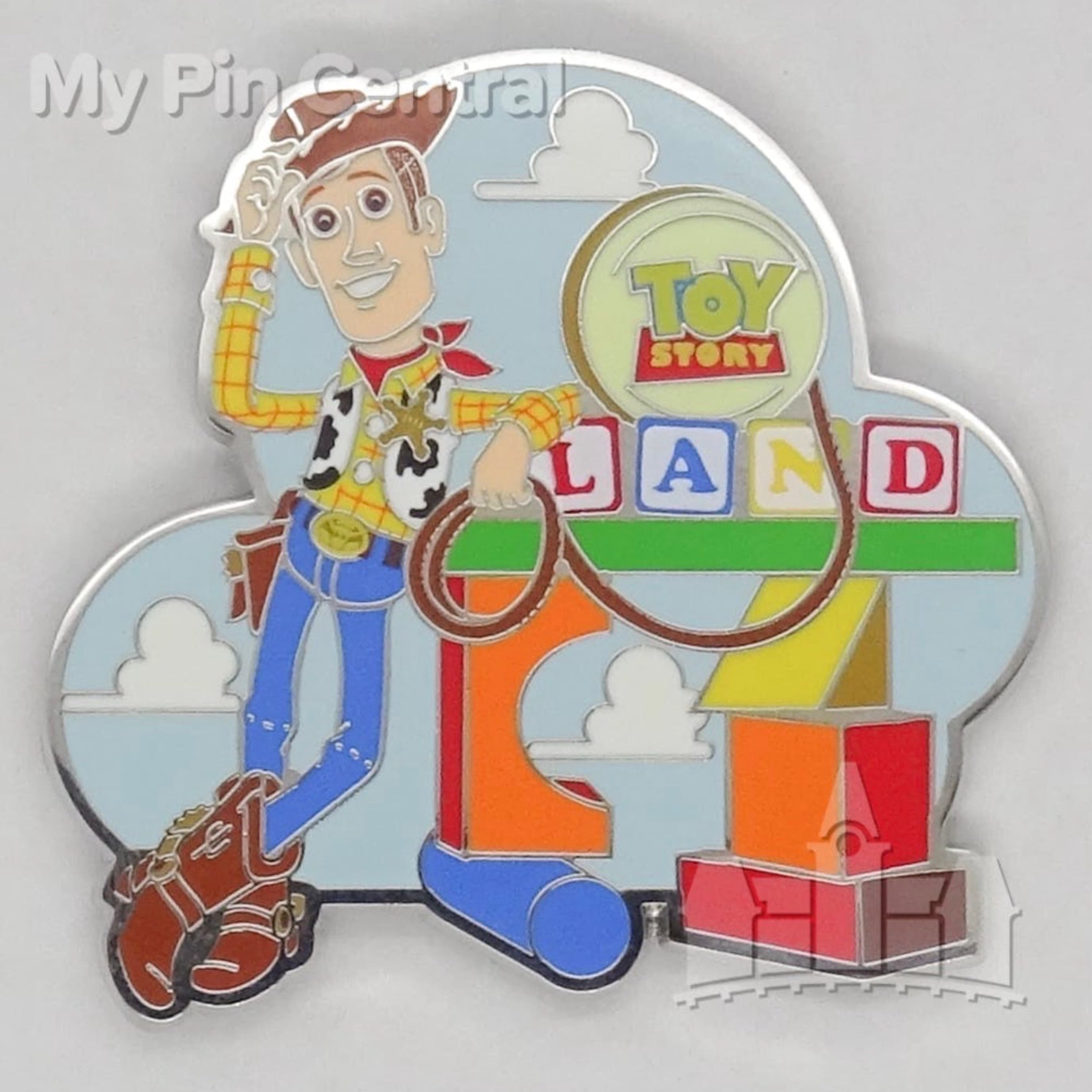 Woody Entrance Sign - Toy Story Land front