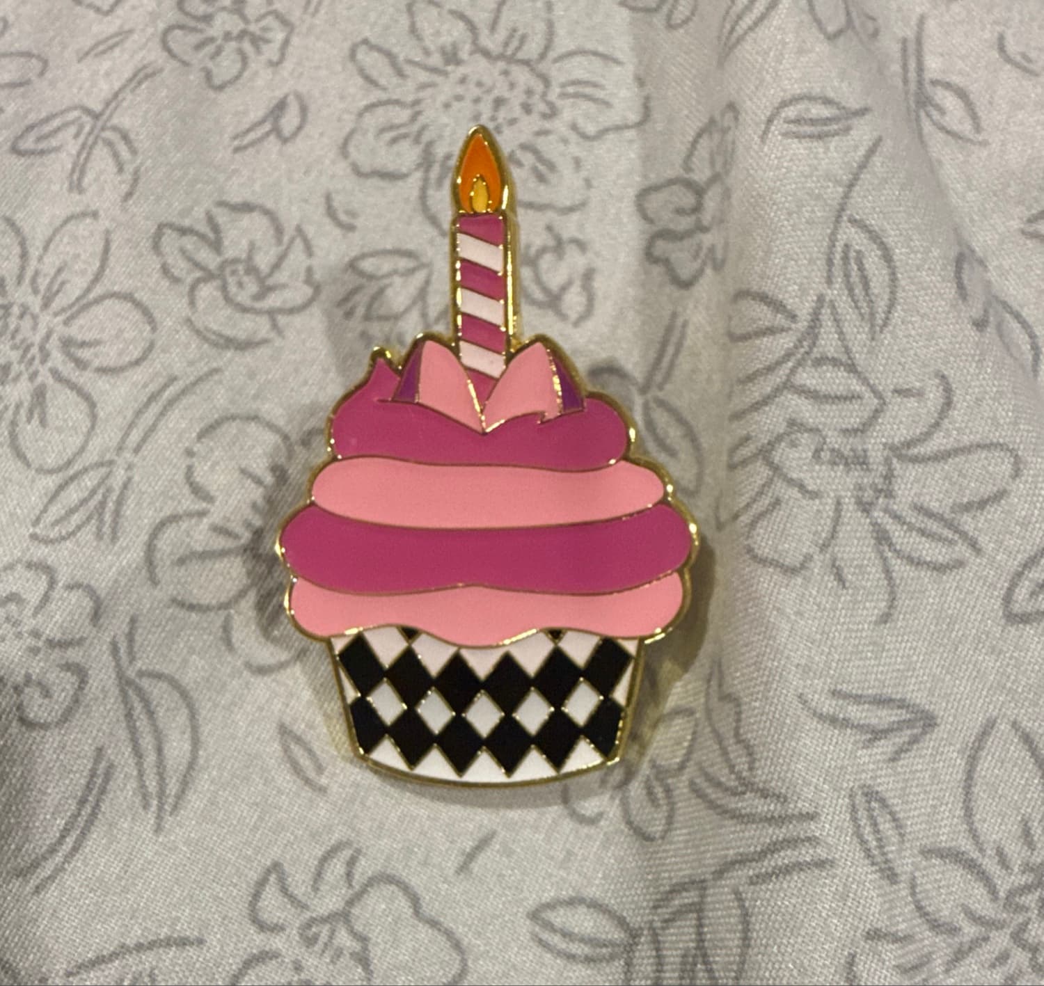 Loungefly - Cheshire Cat - Cupcakes with Candles front