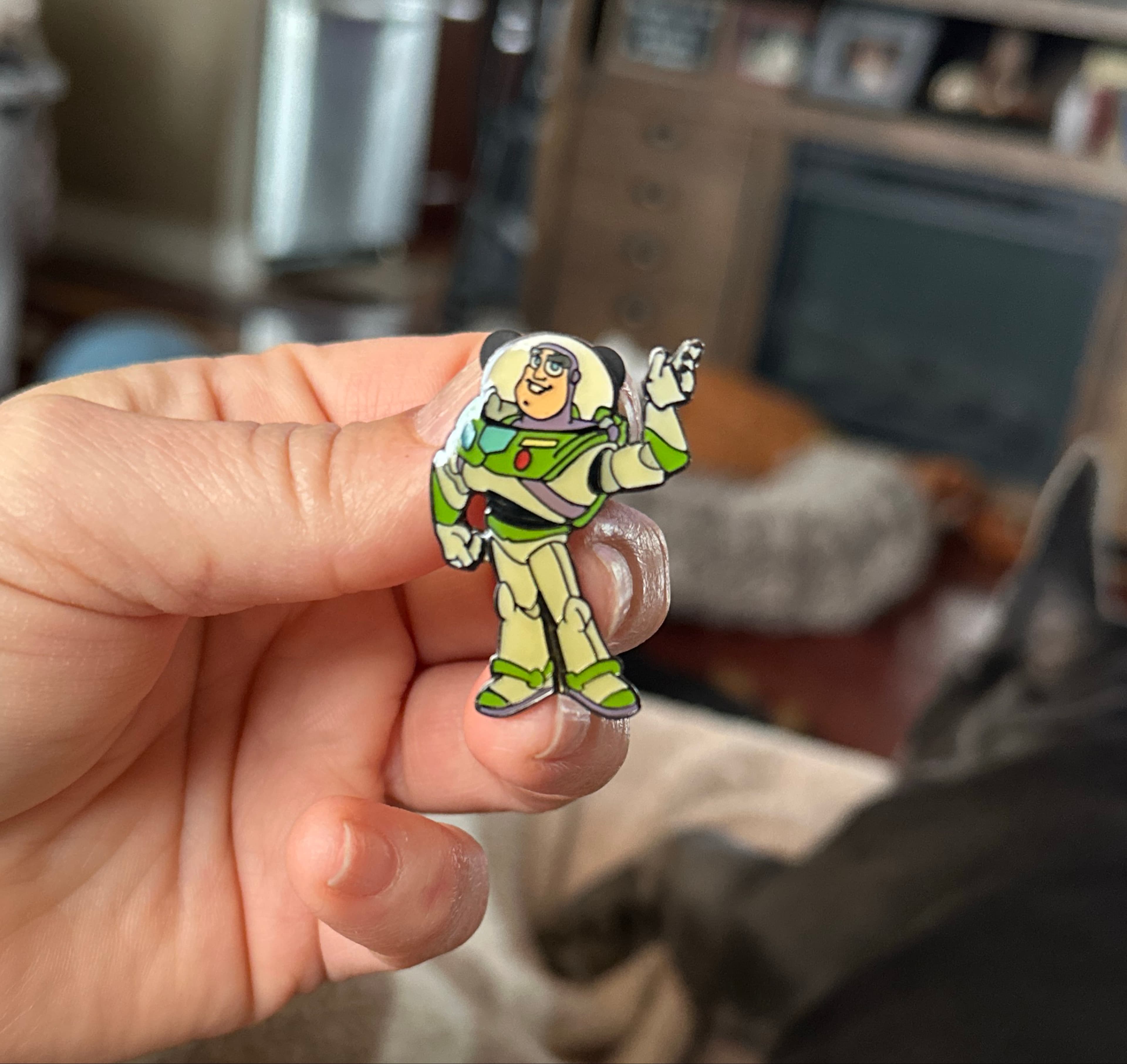 Buzz Lightyear Waving Full Body Pin front