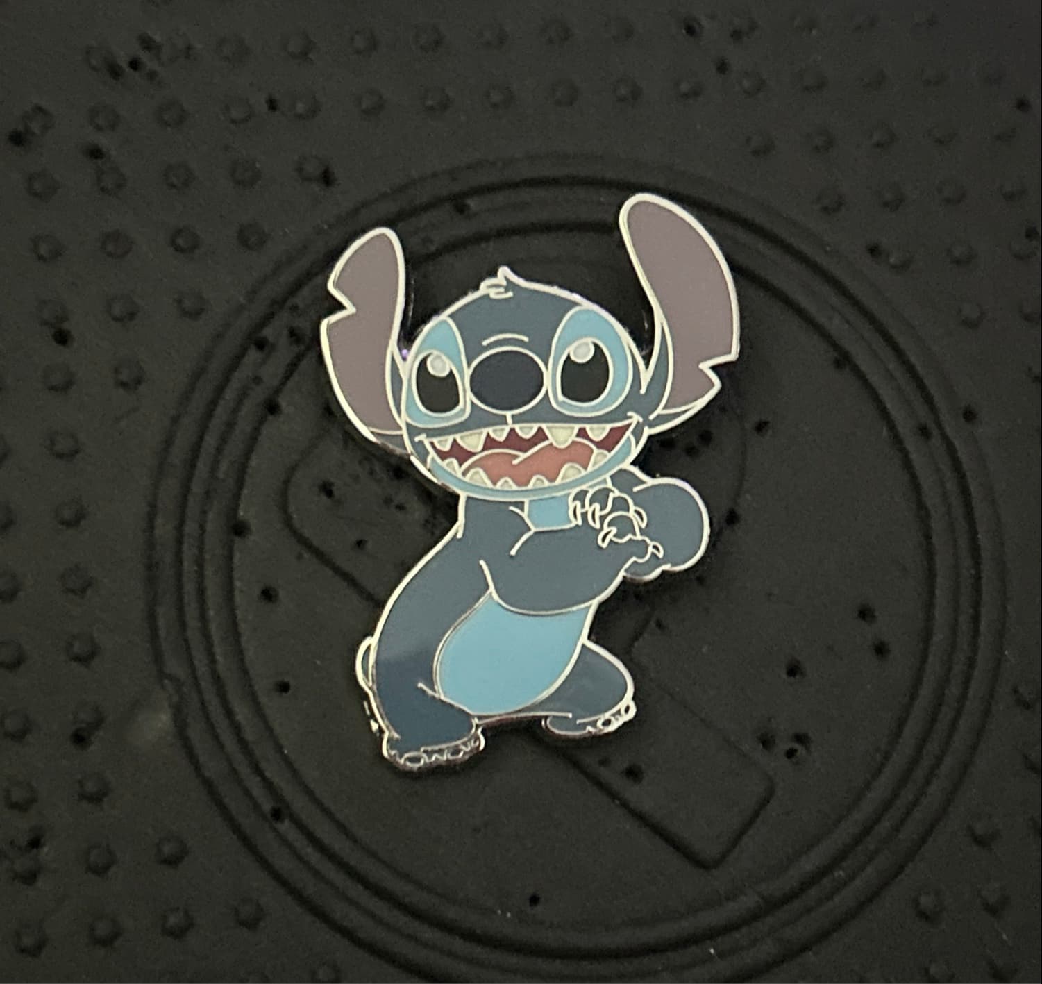 Stitch Smiling with Arms Out