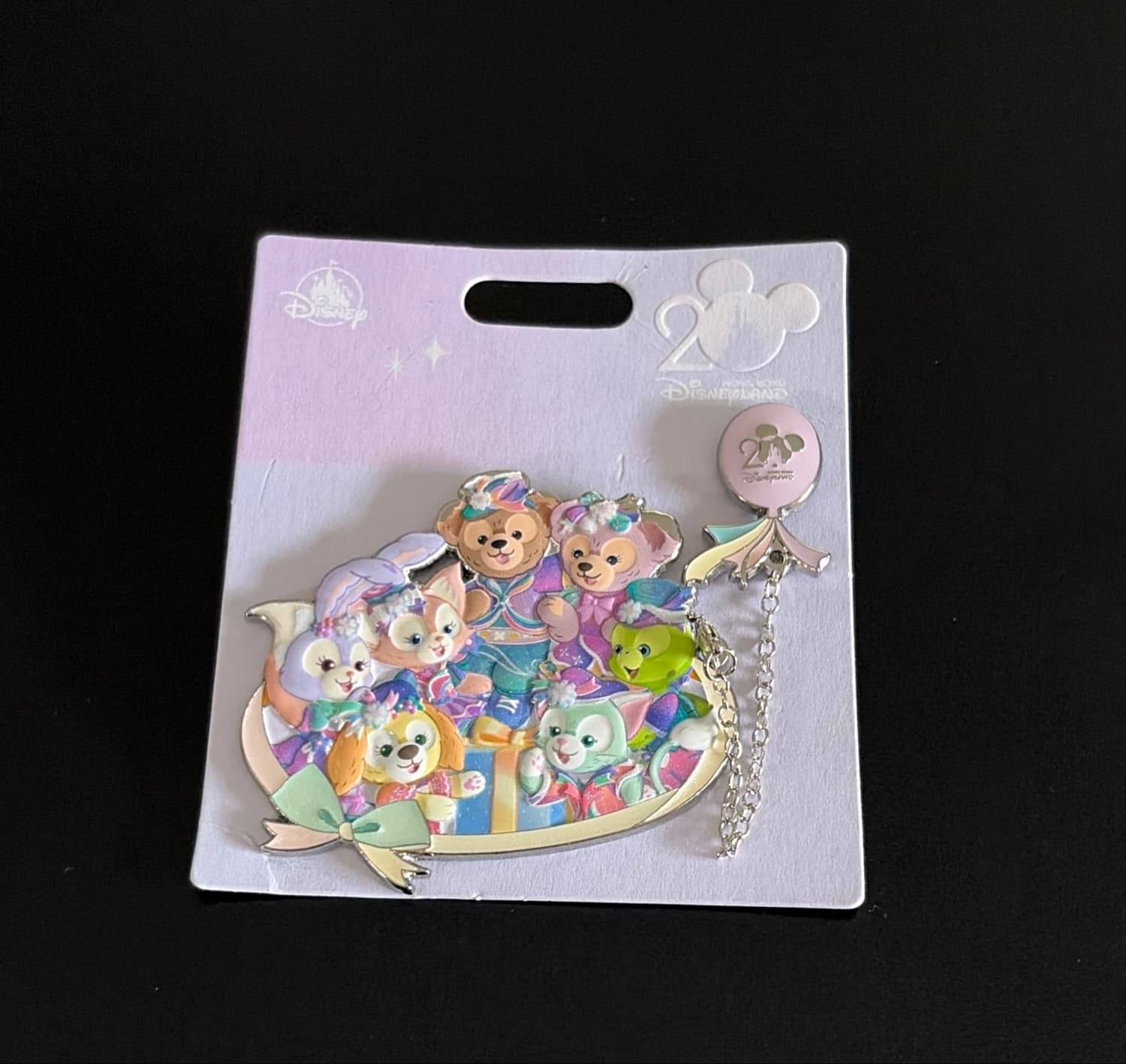Duffy and Friends Jumbo Pin - Hong Kong Disneyland 20th Anniversary front