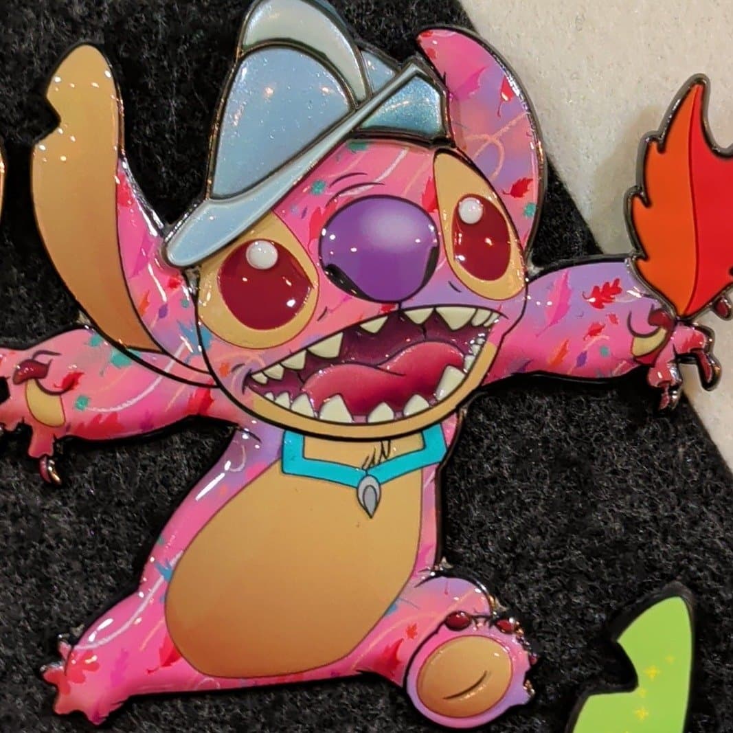 Stitch Crashes Disney Pocahontas Pin front