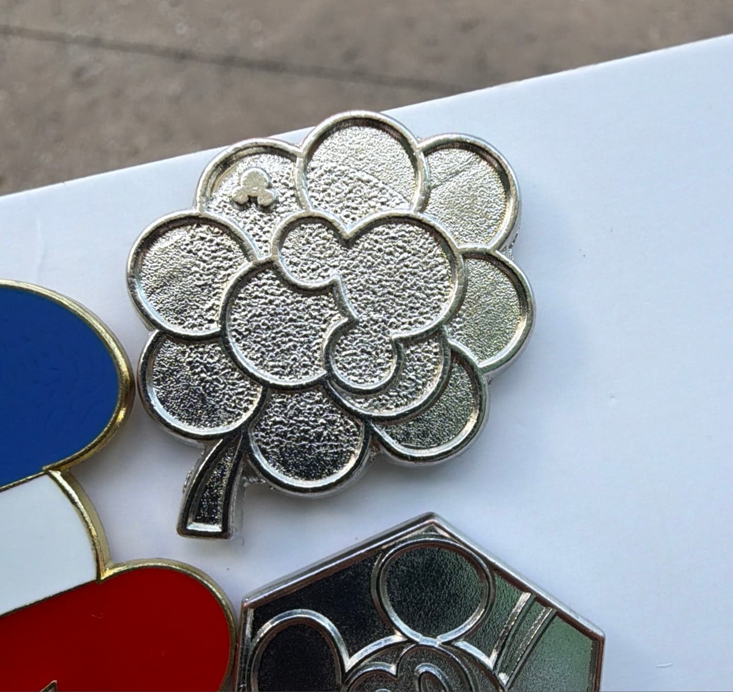 Mickey Mouse Chaser - Disney's Pin Traders Icons