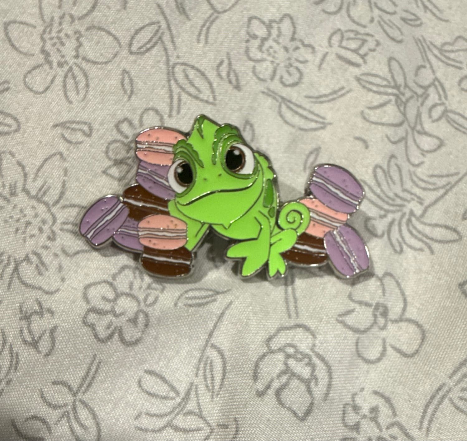 Princess Sidekicks Desserts Mystery Pin