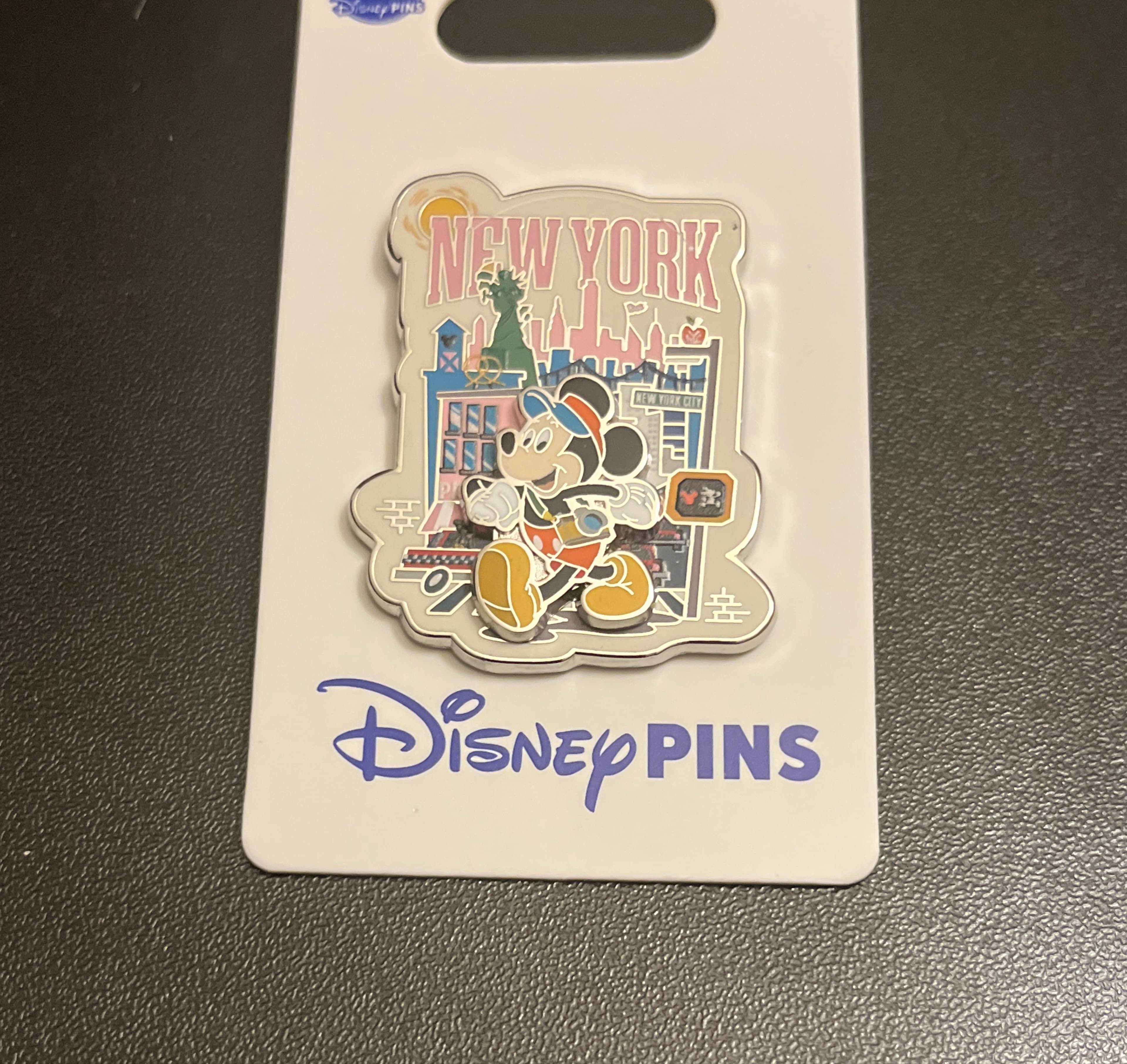 Tourist Mickey in New York front