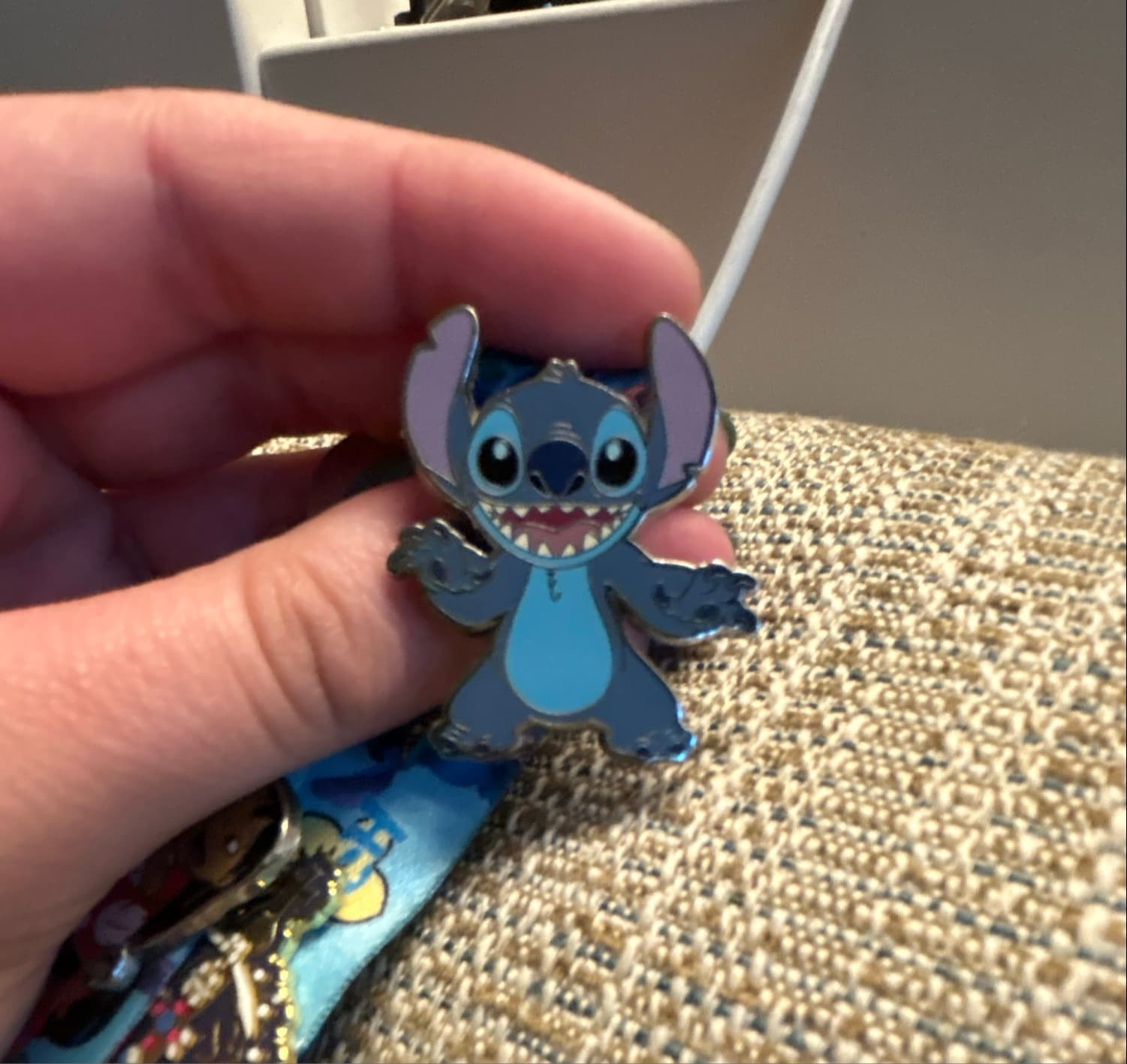 2018 Hidden Mickey - Stitch Emotions